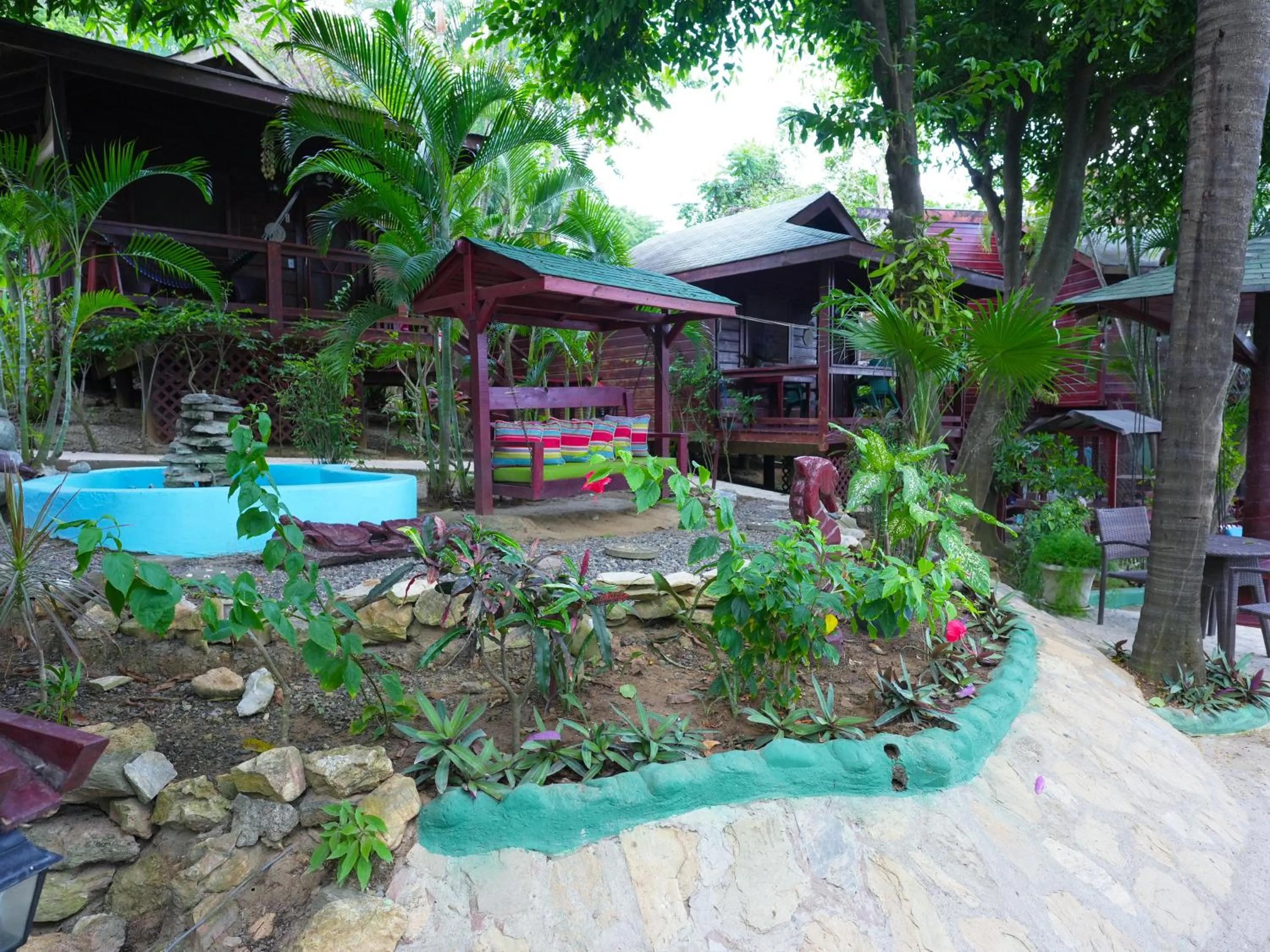 Garden view in West Bay Lodge and Spa