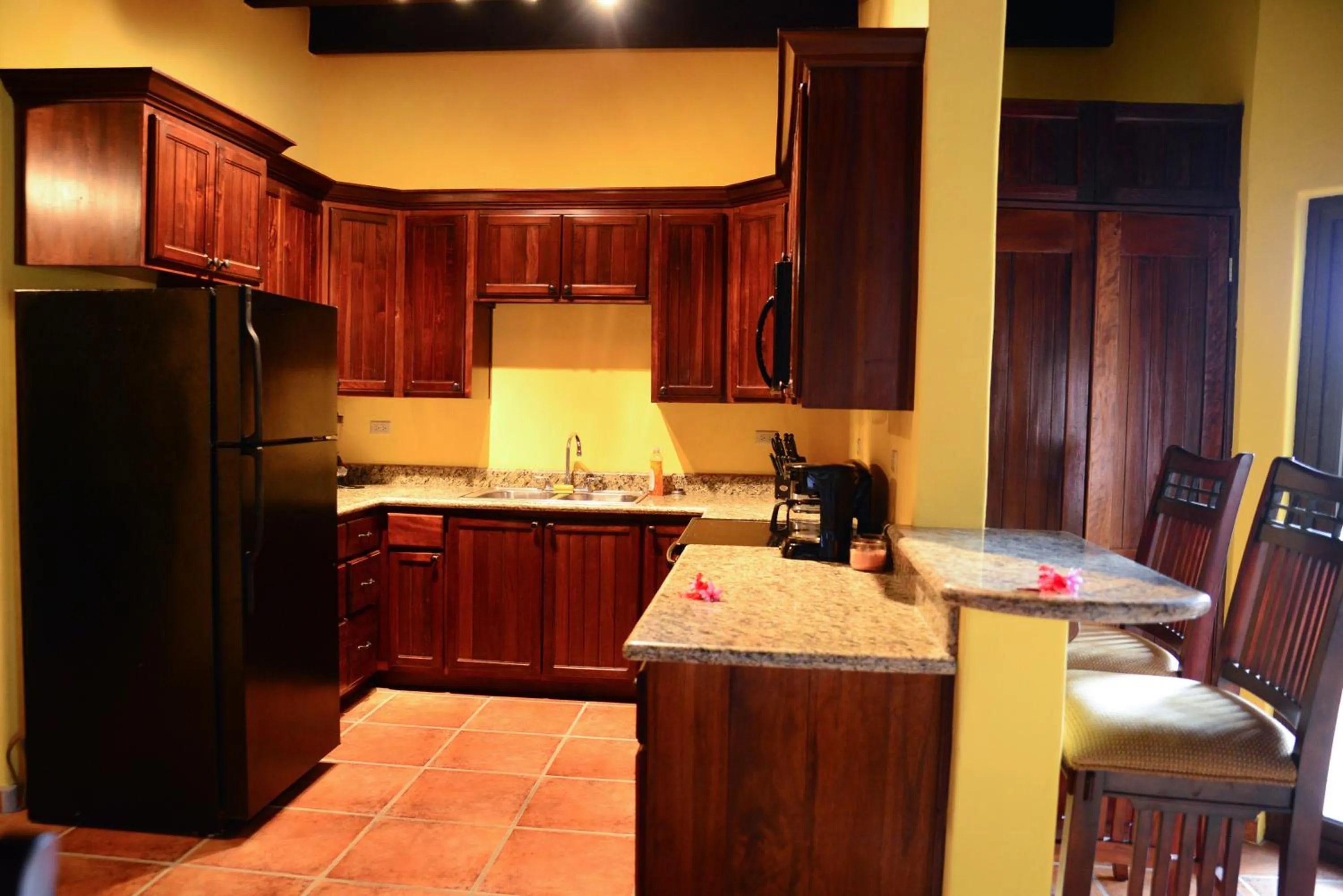 Kitchen or kitchenette in West Bay Lodge and Spa