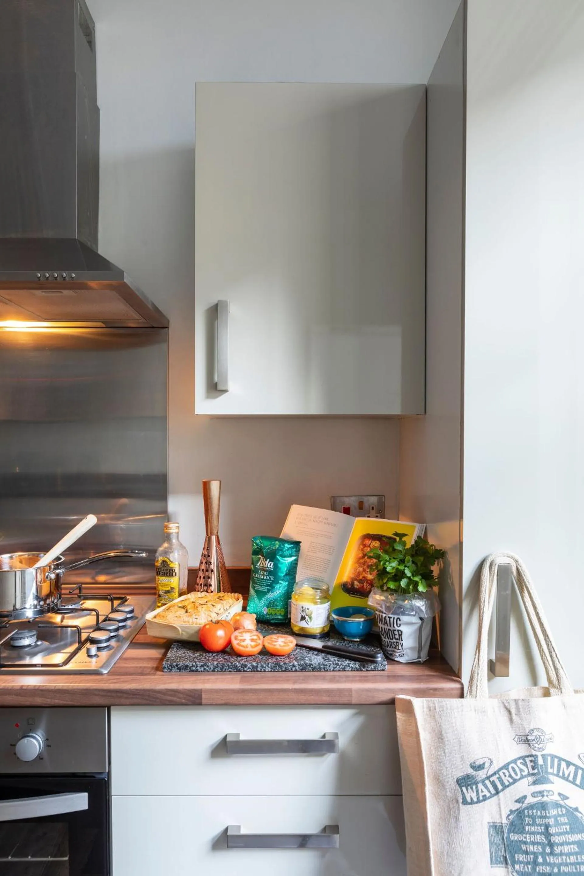 Kitchen or kitchenette in Harington's Apartments - Trim Street, Hot tub