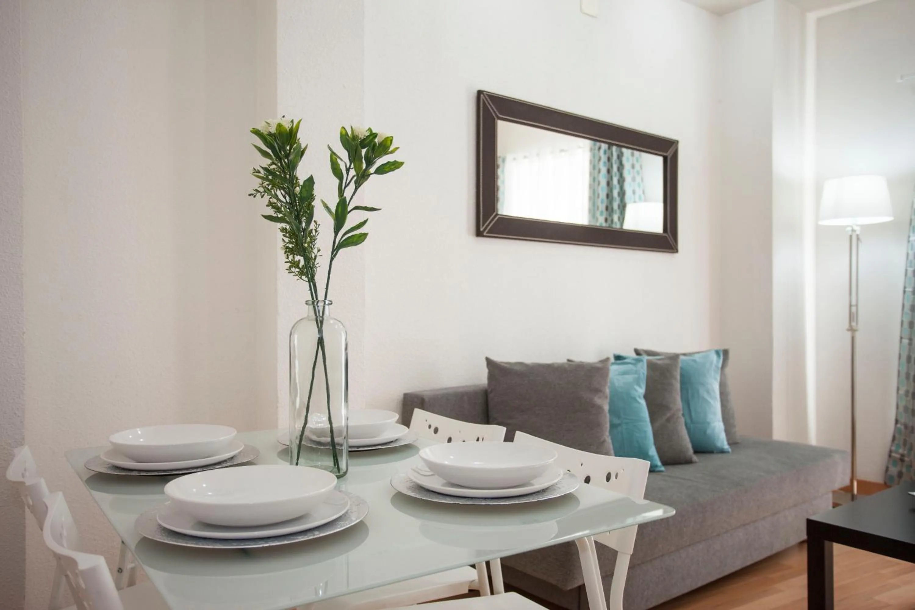 Dining area in Fuencarral Apartments