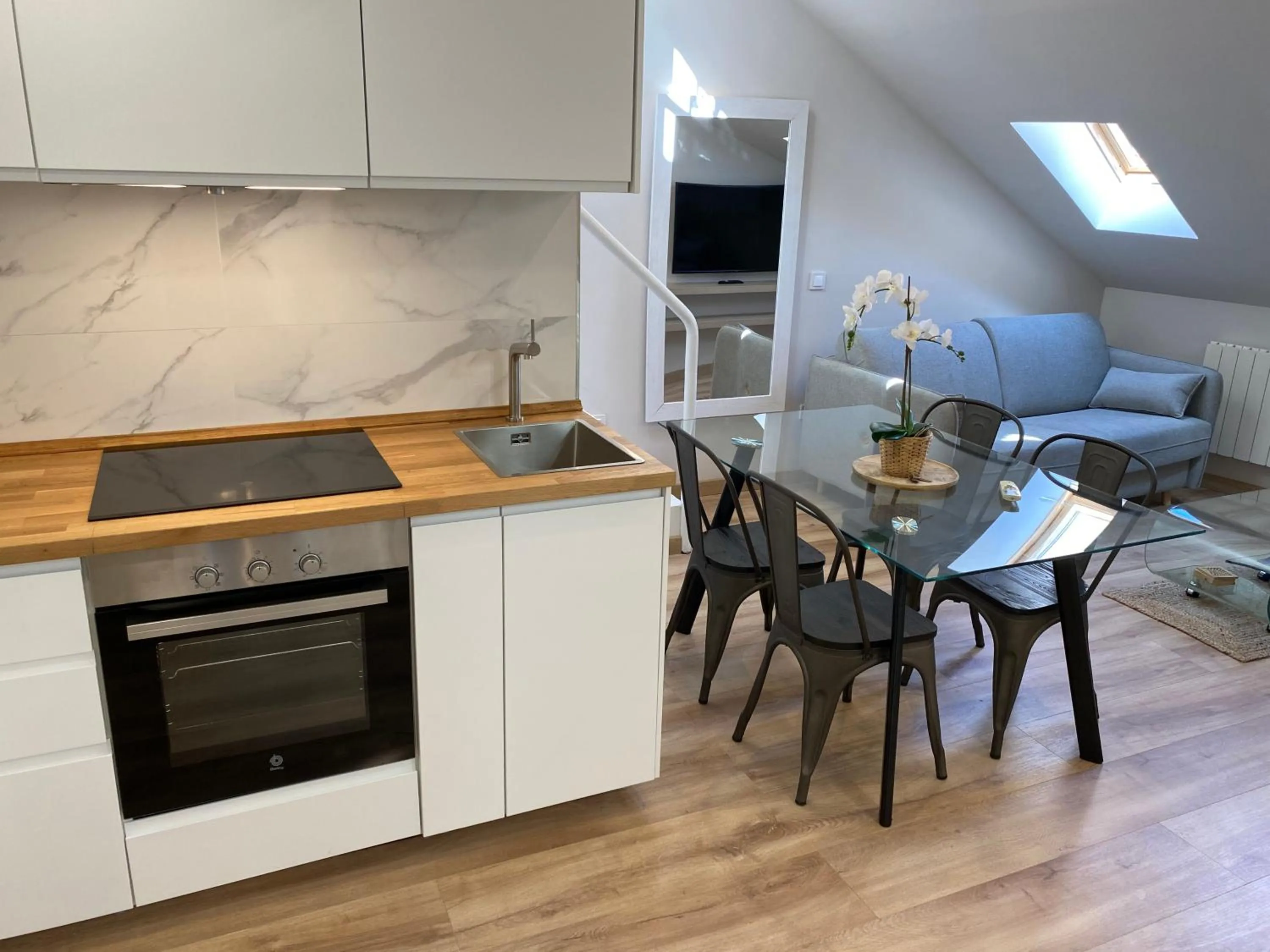 Kitchen or kitchenette in Fuencarral Apartments