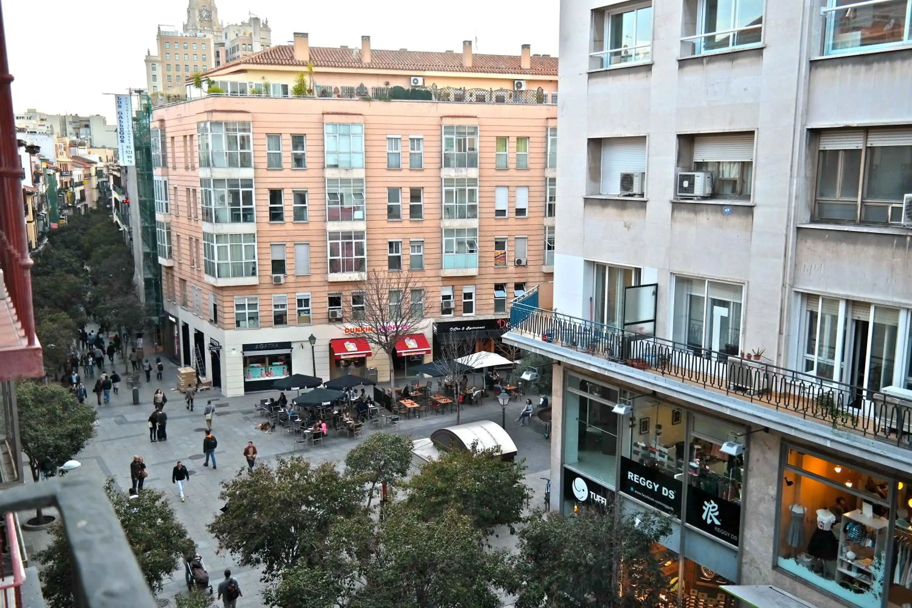 Facade/entrance in Fuencarral Apartments