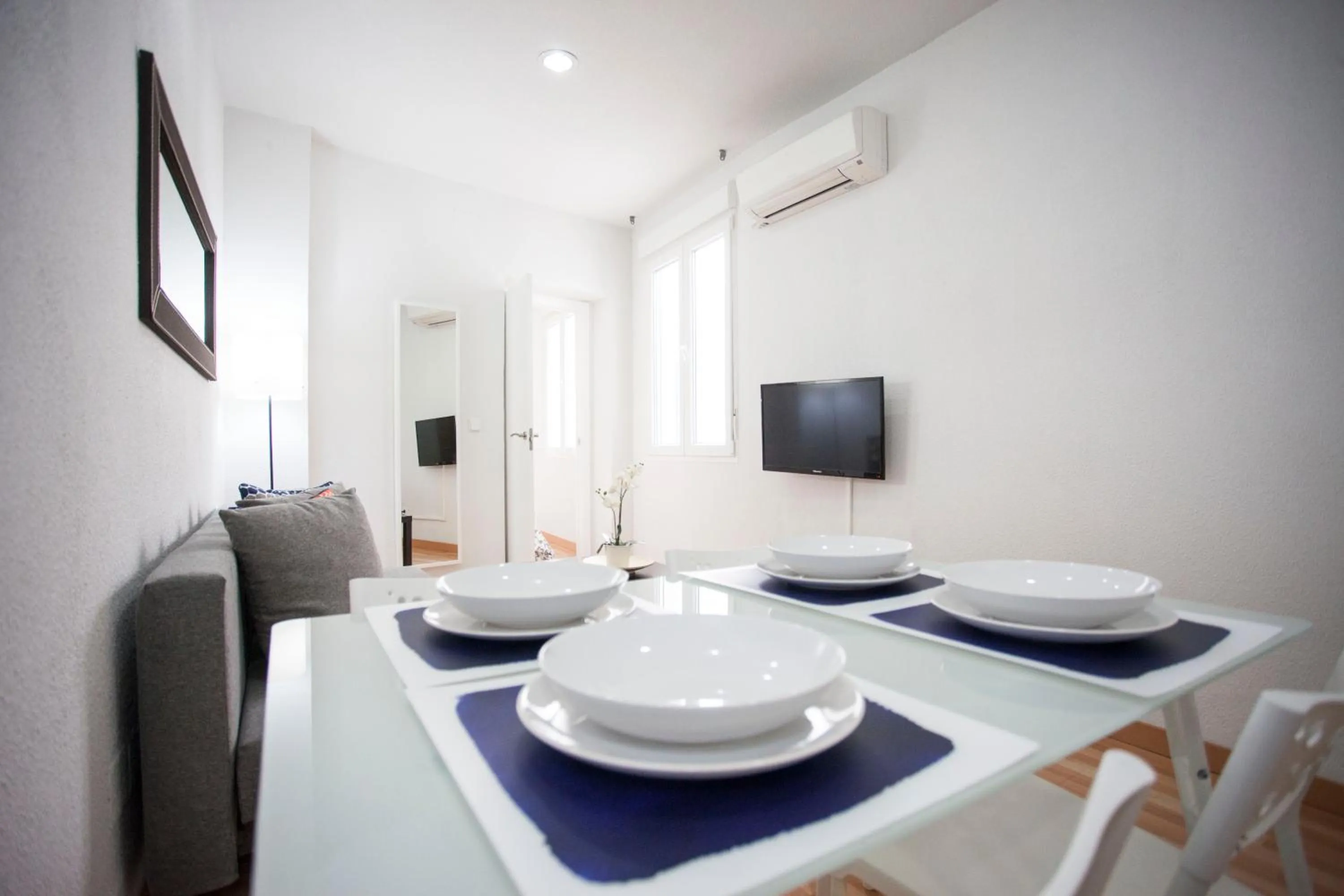 TV and multimedia in Fuencarral Apartments