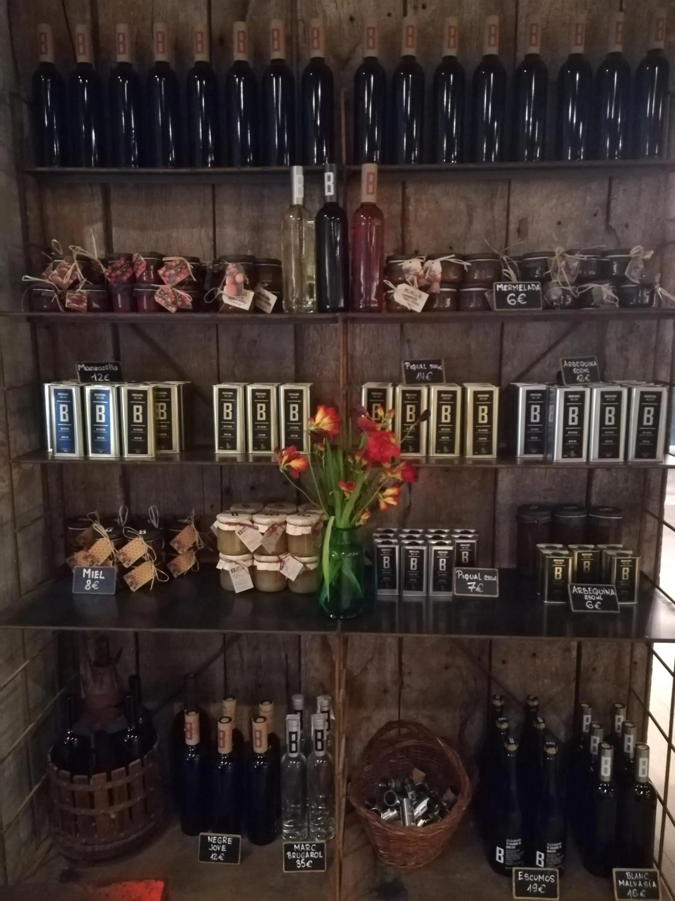 Living room in Hostal La Fosca