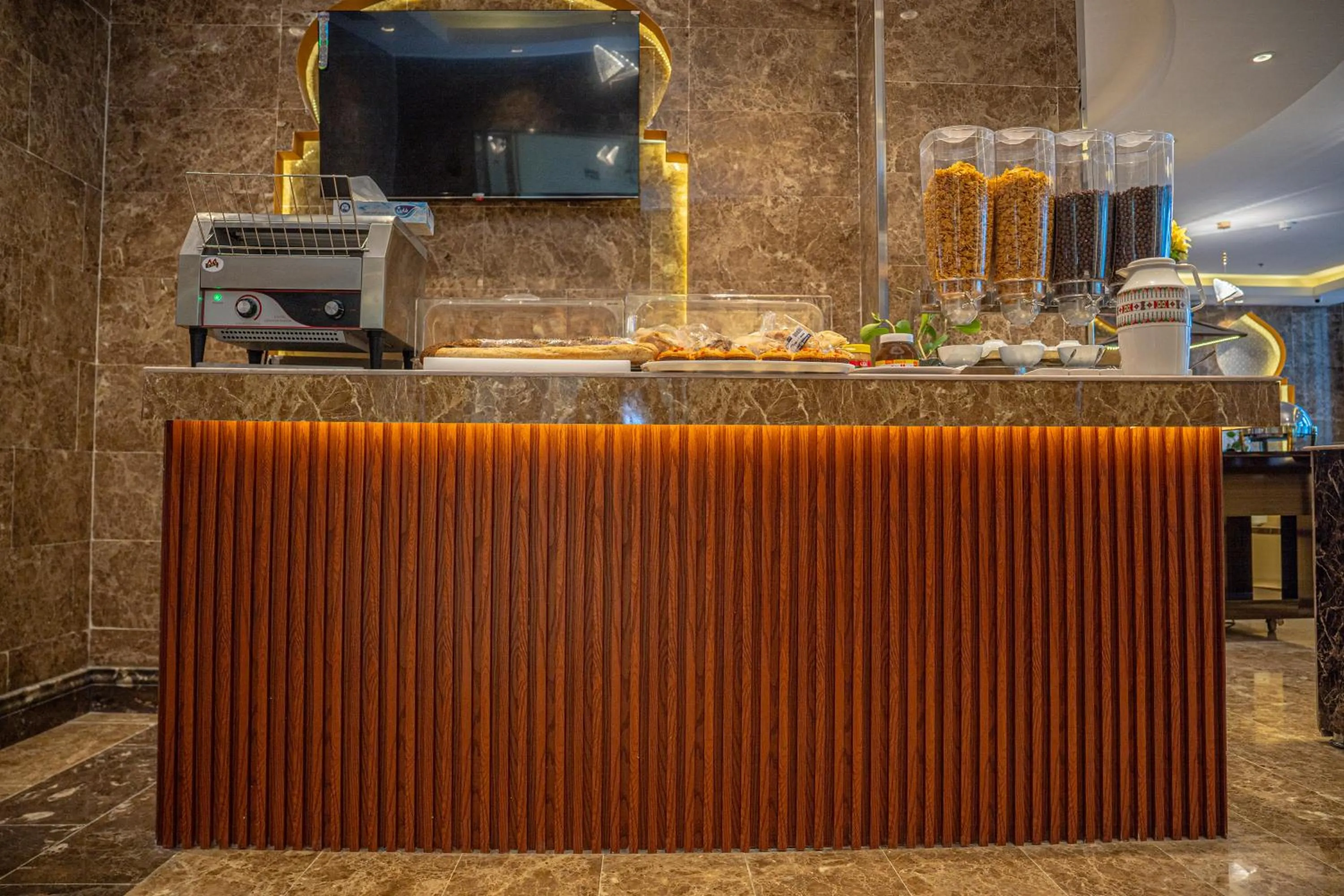 Restaurant/places to eat in Golden Dune Residential Unit - Almalaz