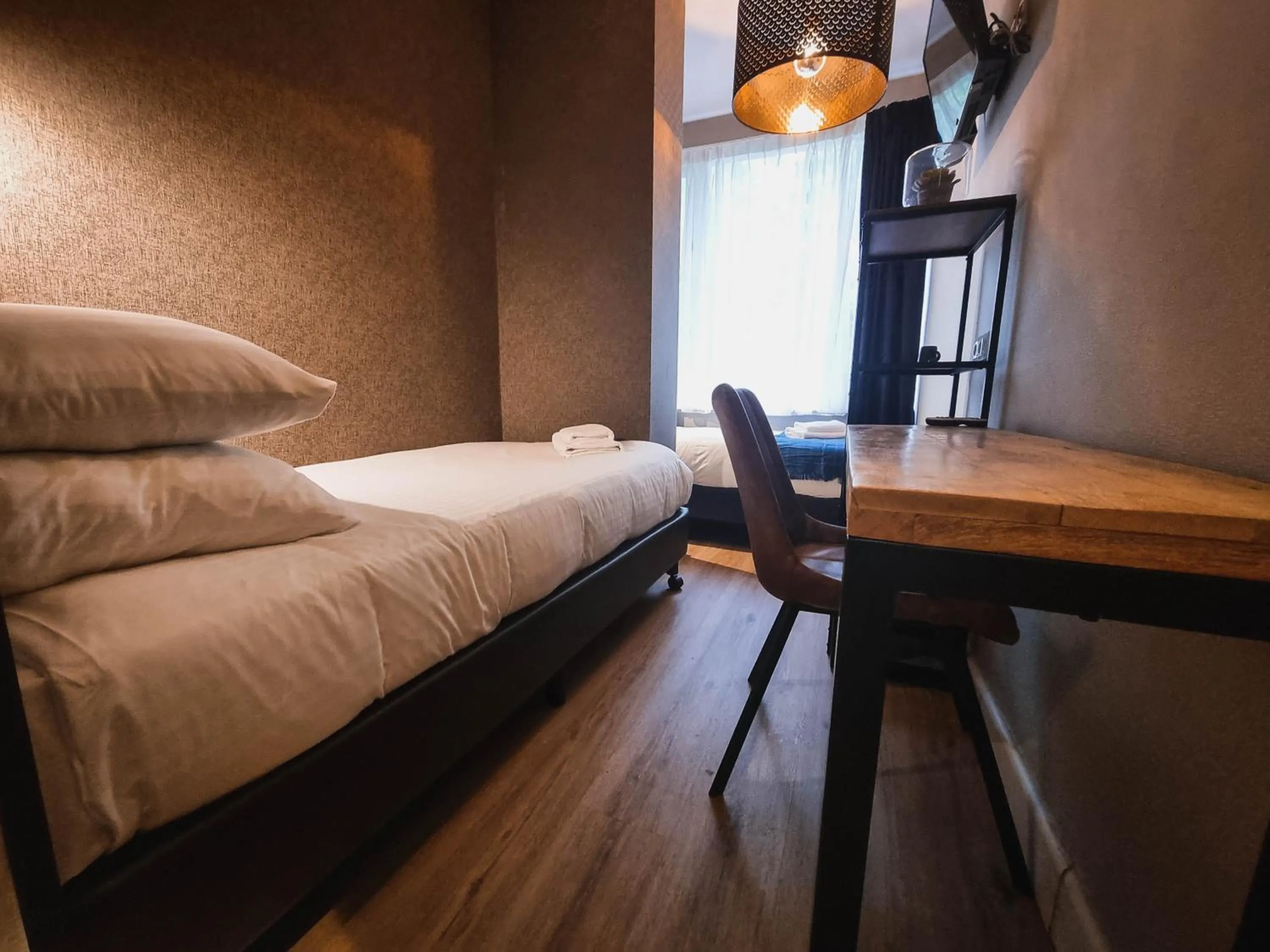 Photo of the whole room, Bed in Hotel Vondel Garden