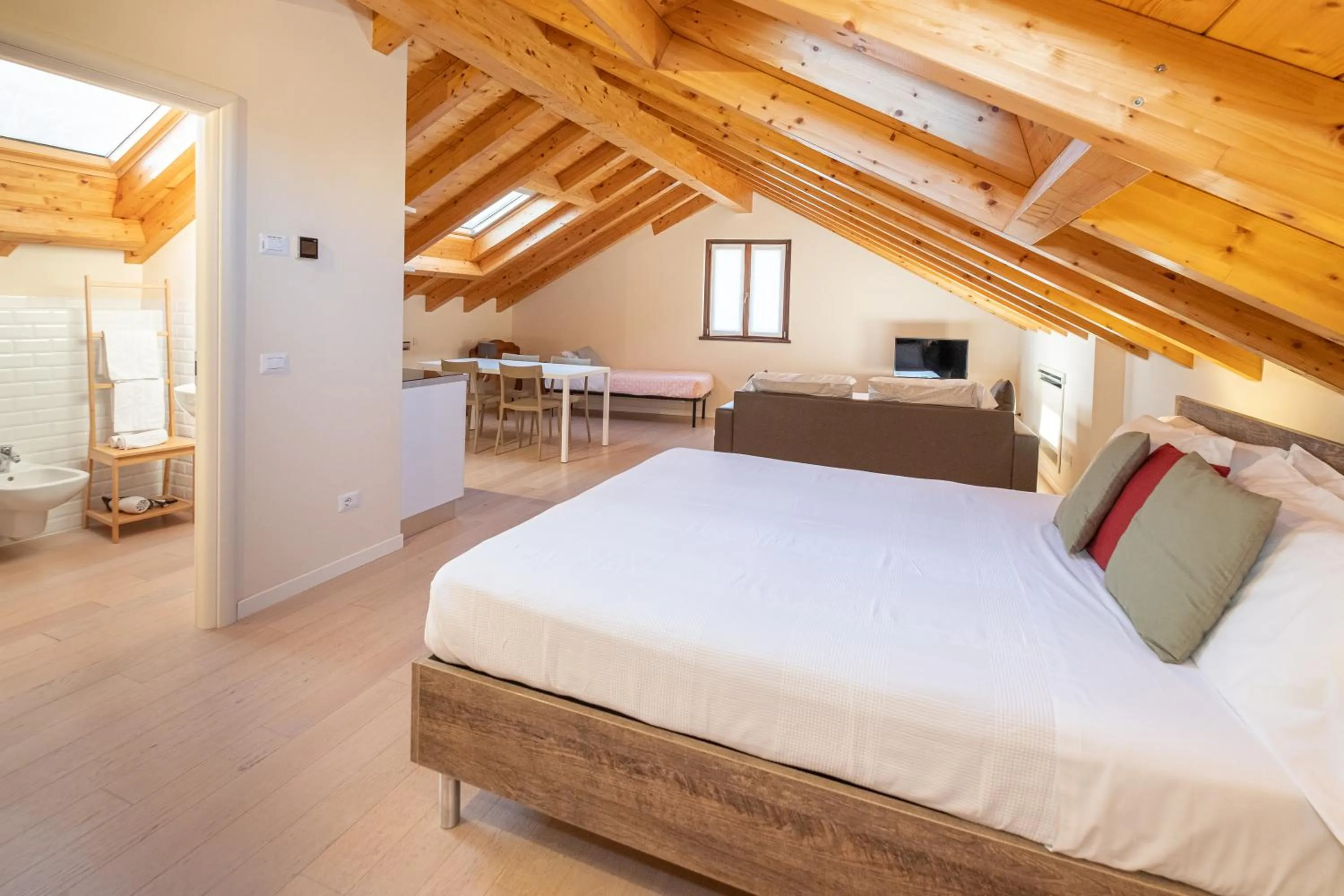 Photo of the whole room, Bed in Il Grifo