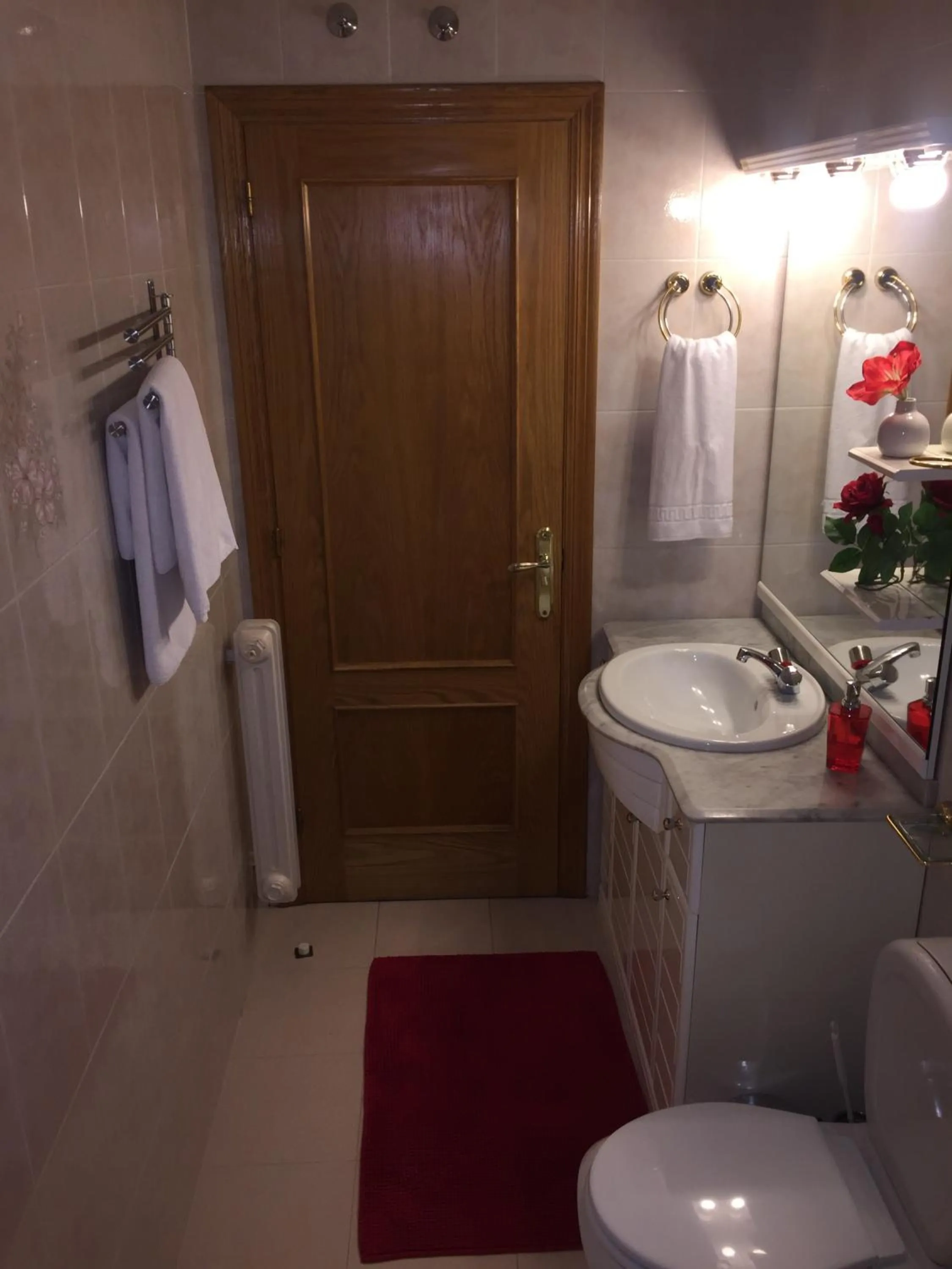 Bathroom in Pension Logroño