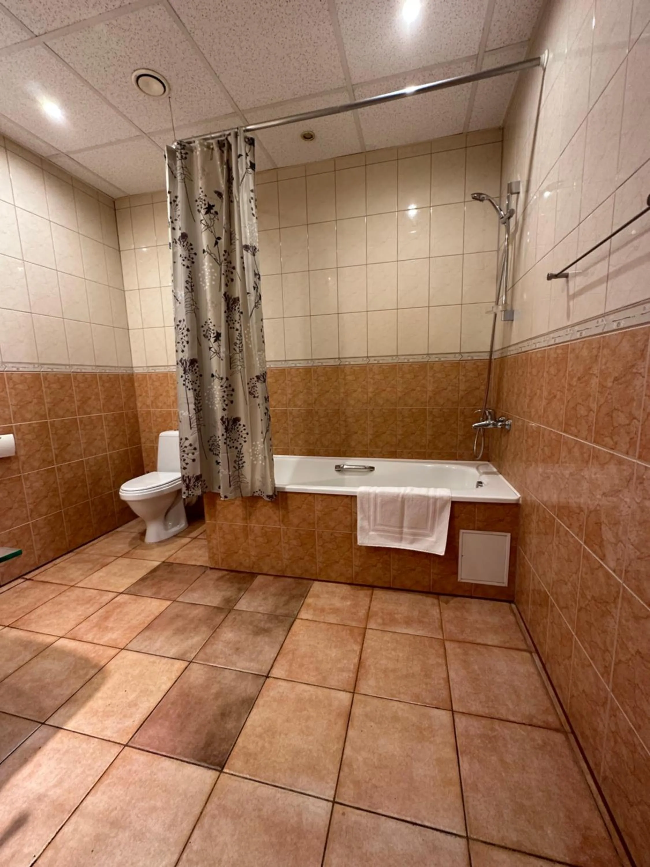 Shower in Riga Unimars Hotel