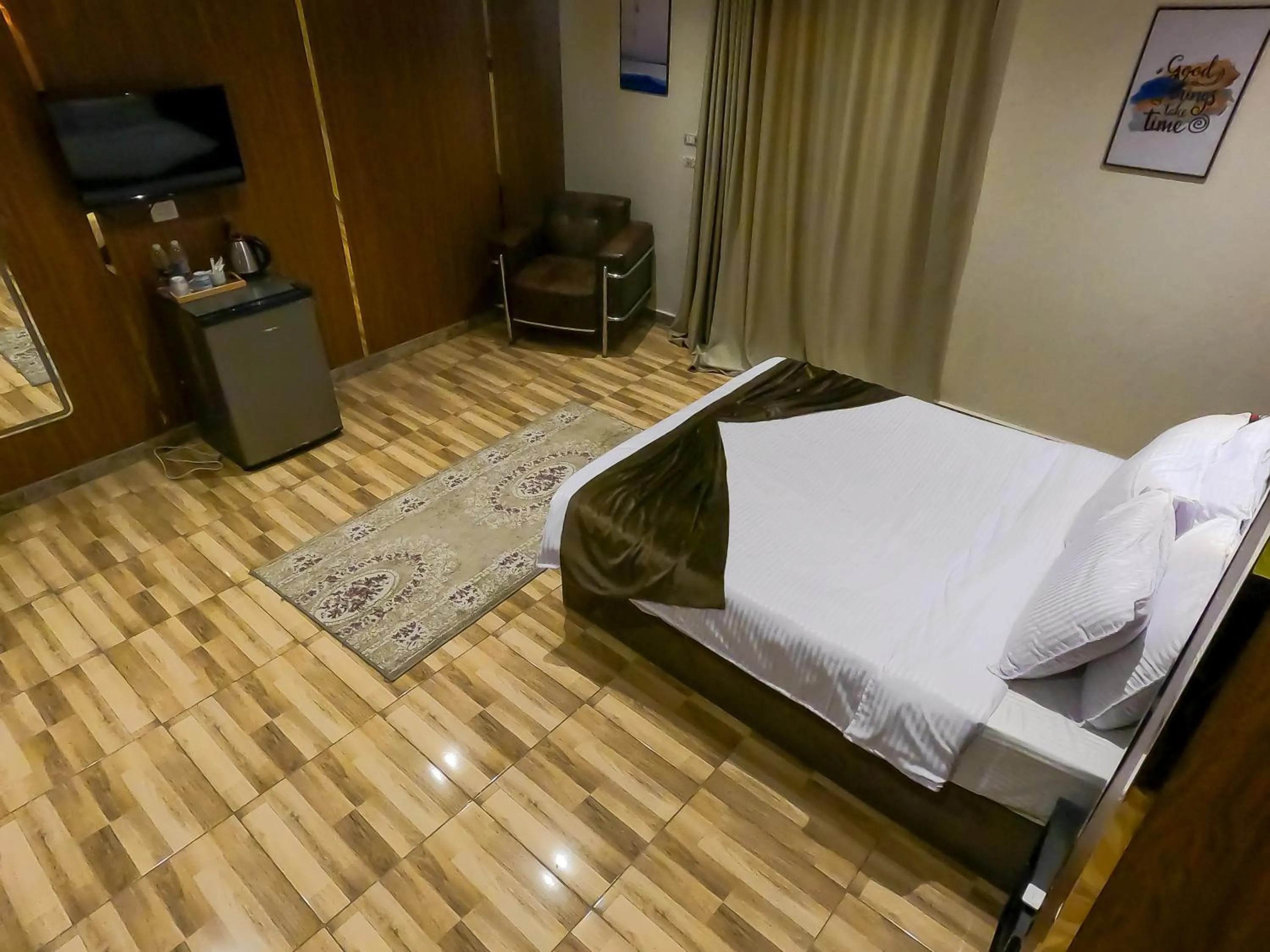 Bed in Happy View Inn