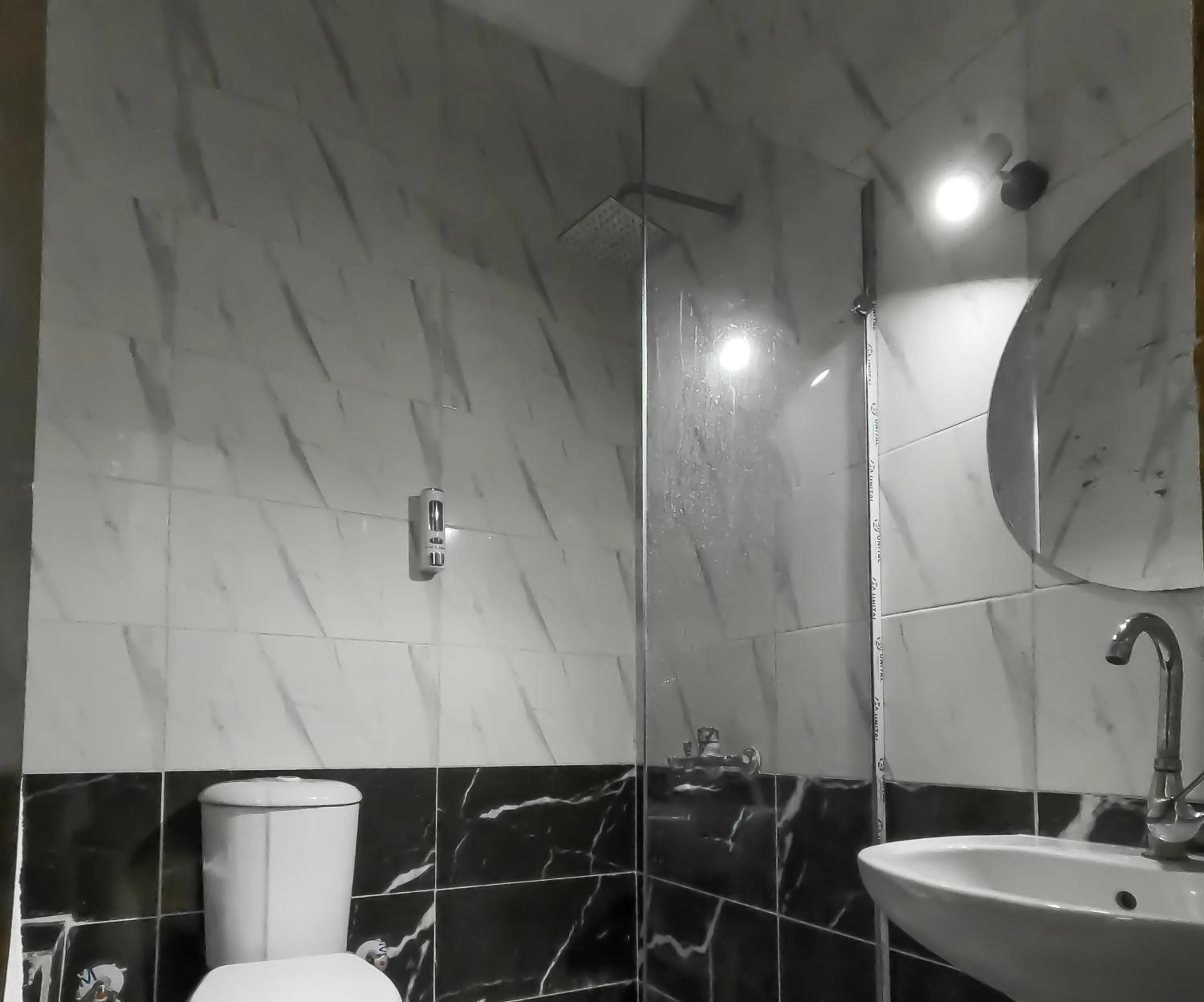 Shower in Happy View Inn