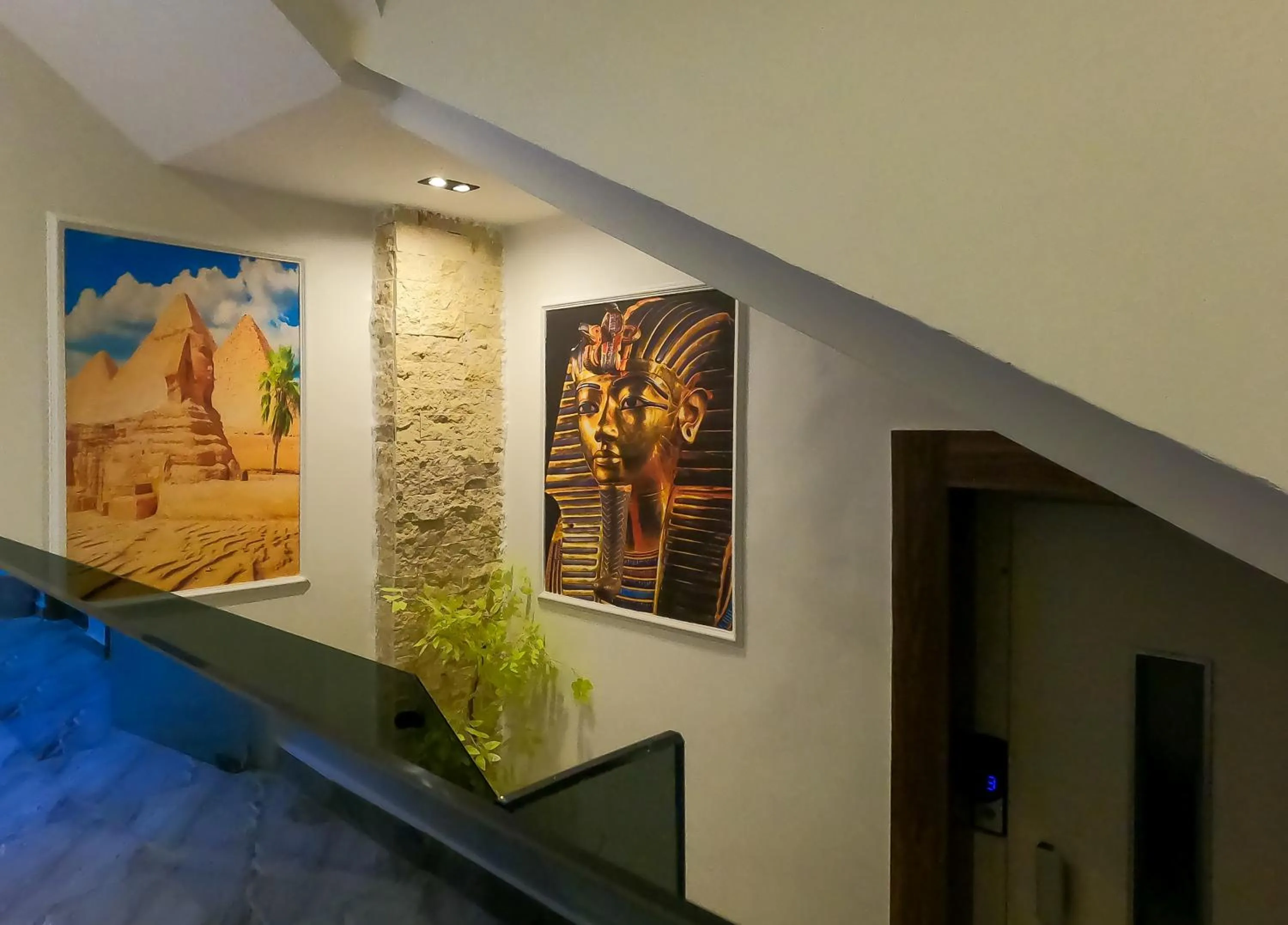 Decorative detail in Happy View Inn