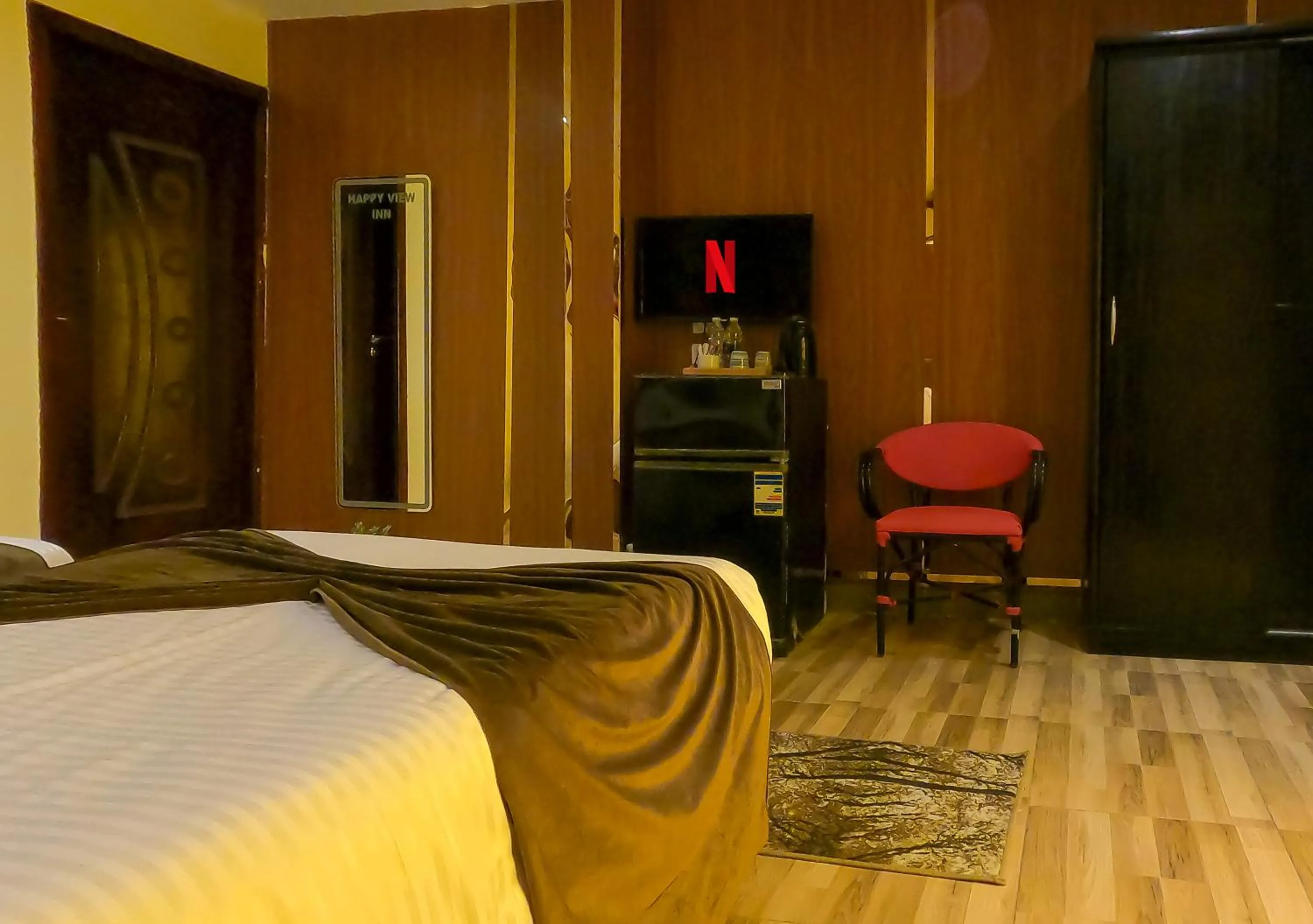 Bed in Happy View Inn