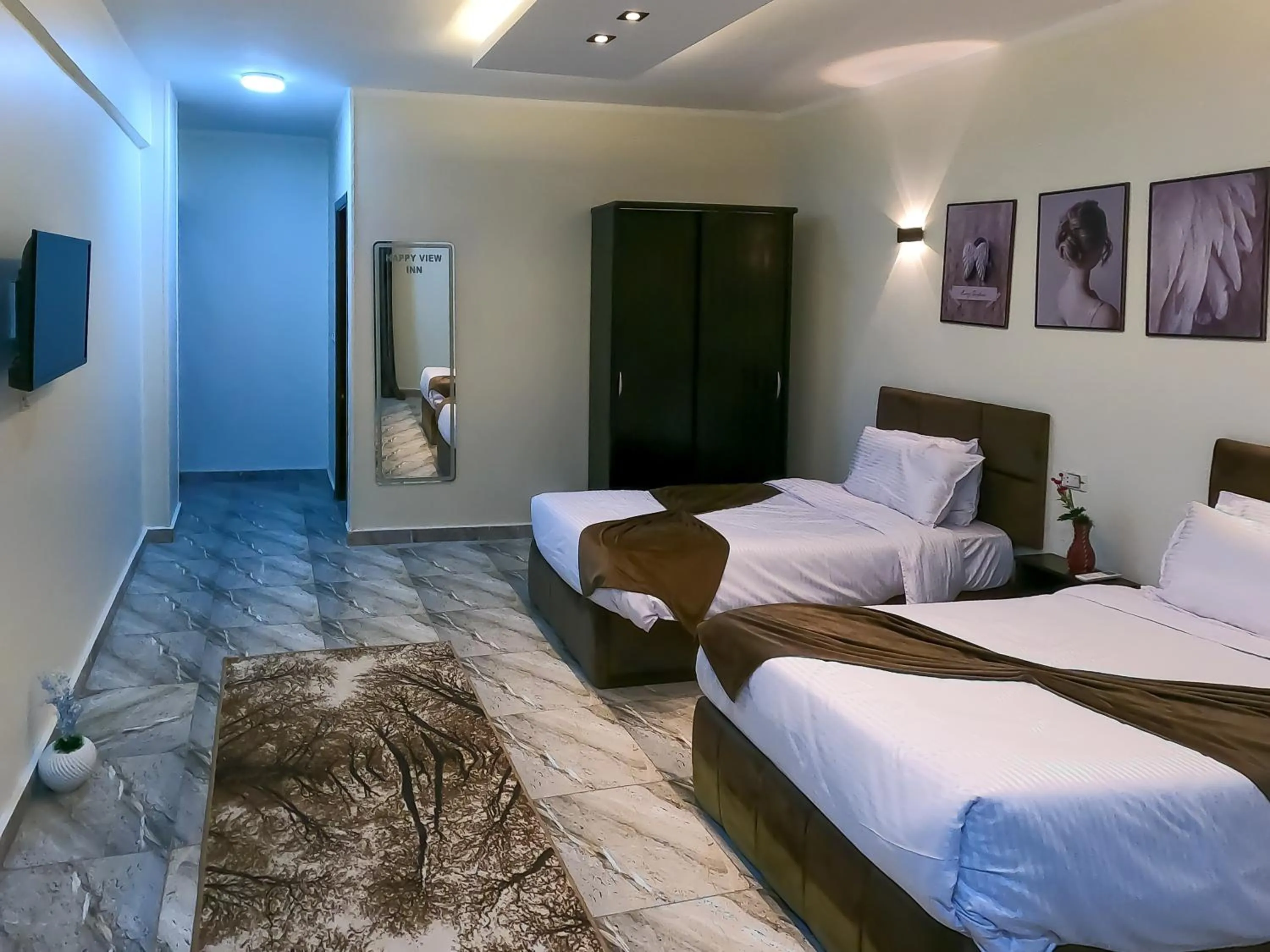 Bed in Happy View Inn