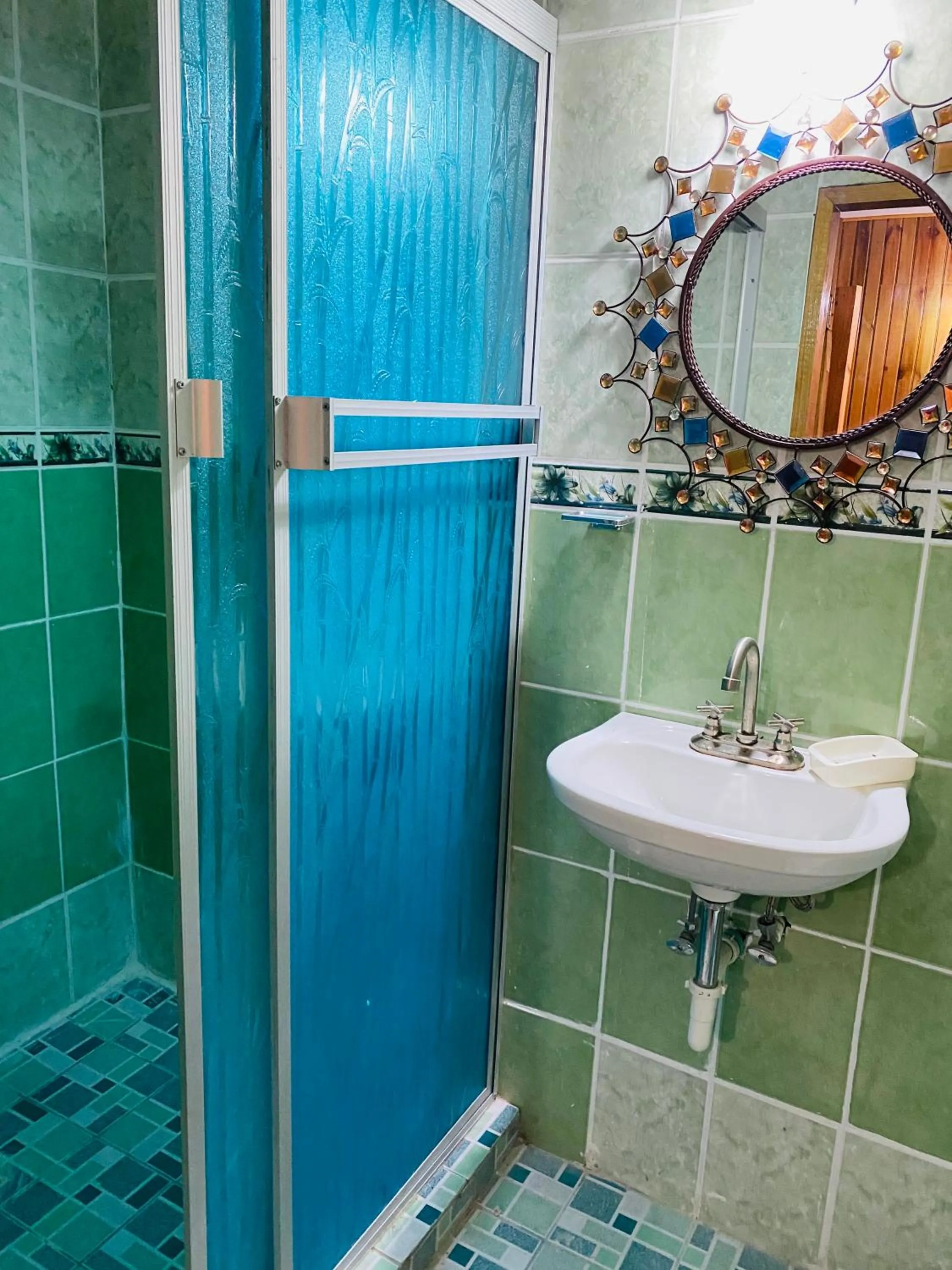 Bathroom in Hotel Caribbean View