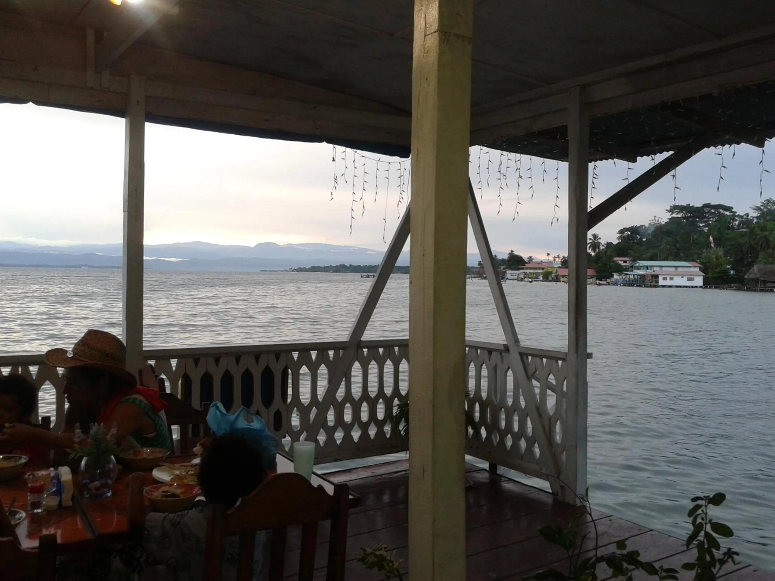 Restaurant/places to eat in Hotel Caribbean View