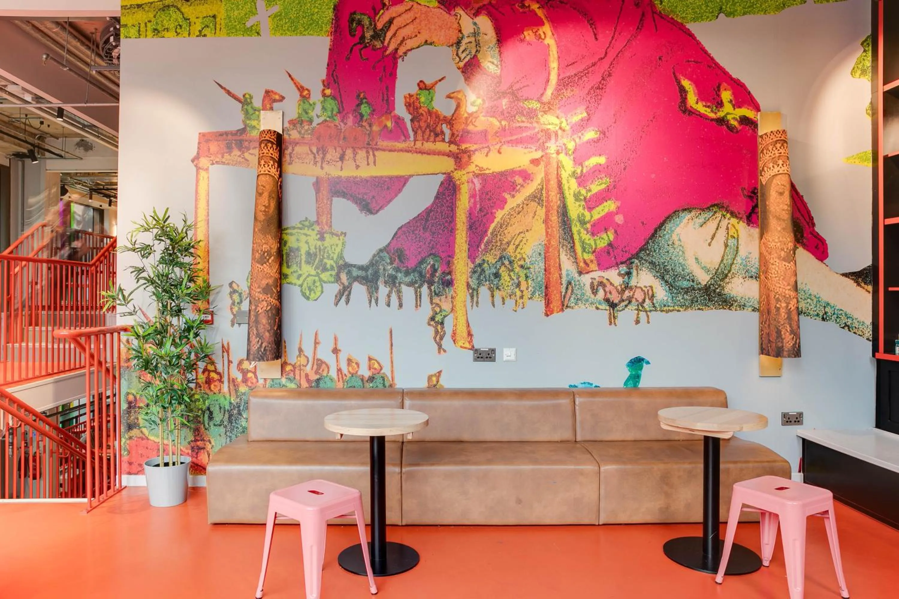 Seating area in Clink i Lár