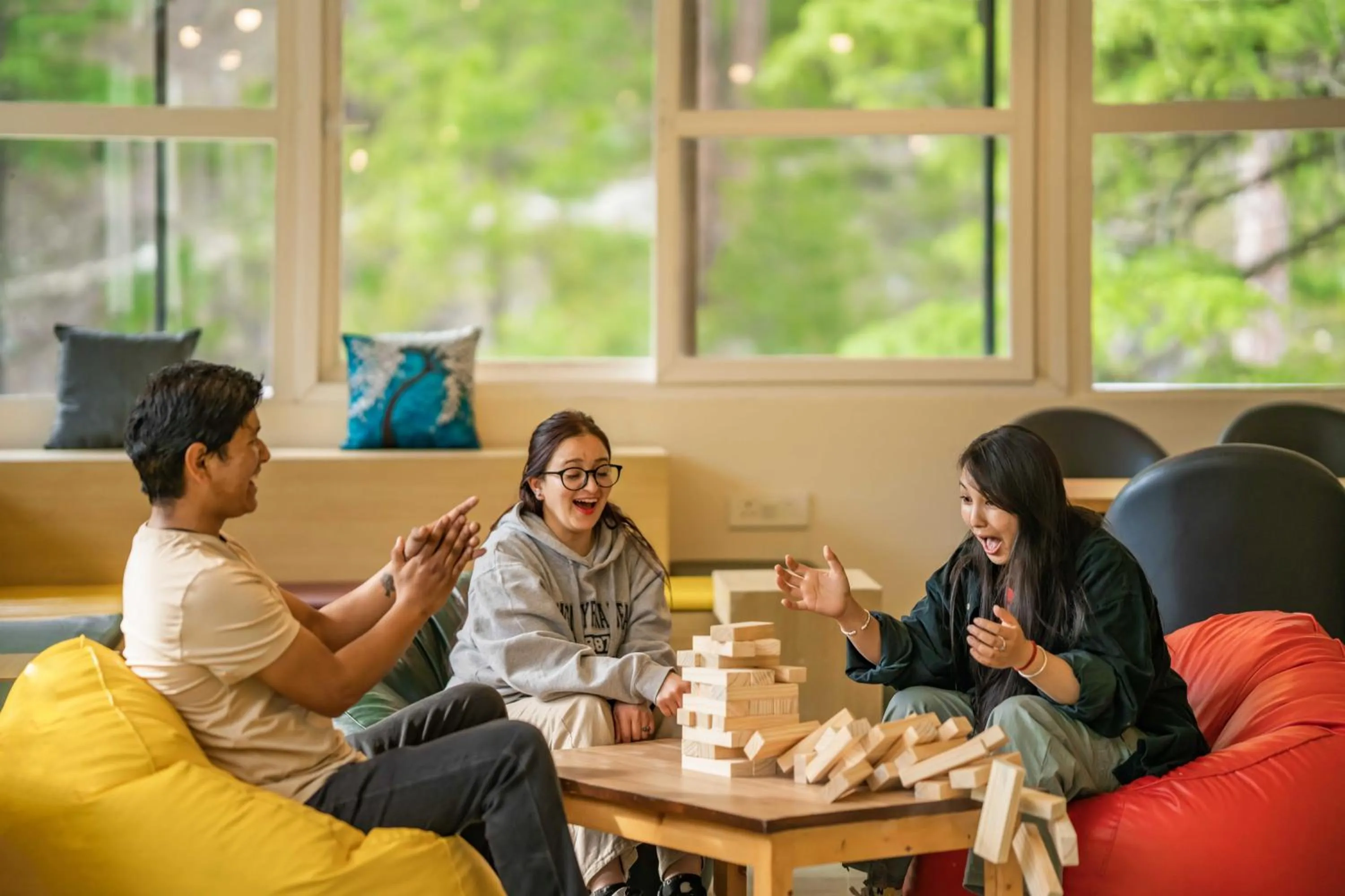 People in Zostel Kasol (Katagla)