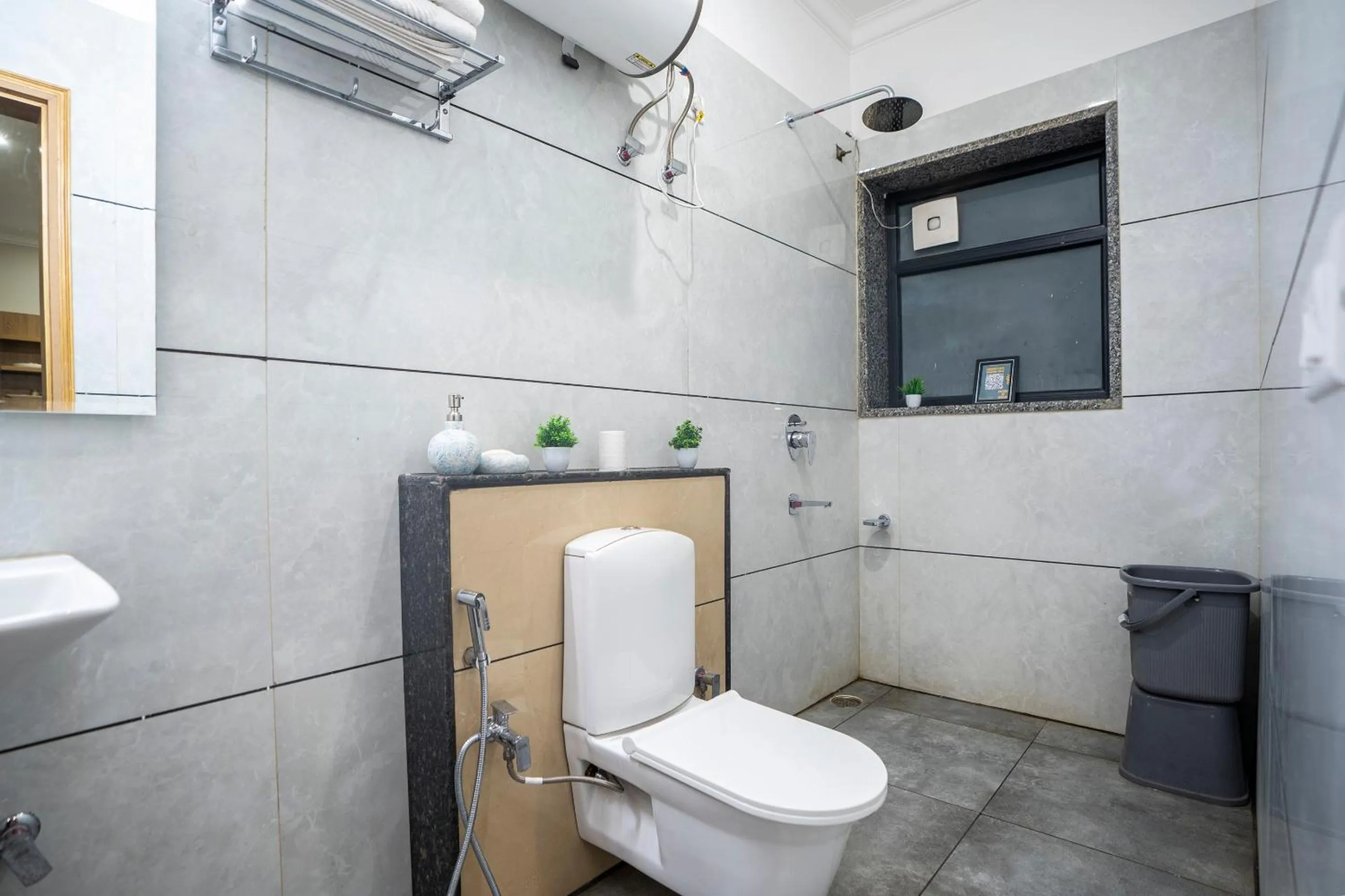 Shower in Vacanza By Westay Luxury Home