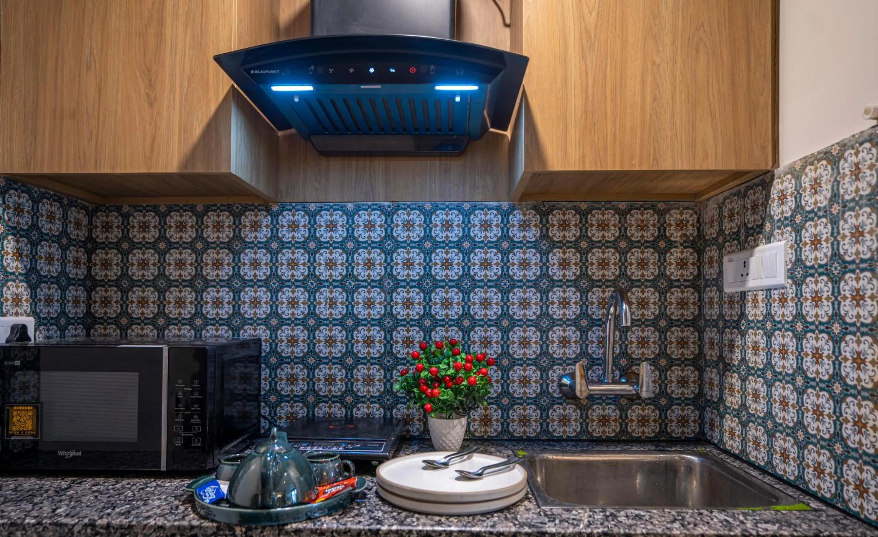 Kitchen or kitchenette in Vacanza By Westay Luxury Home