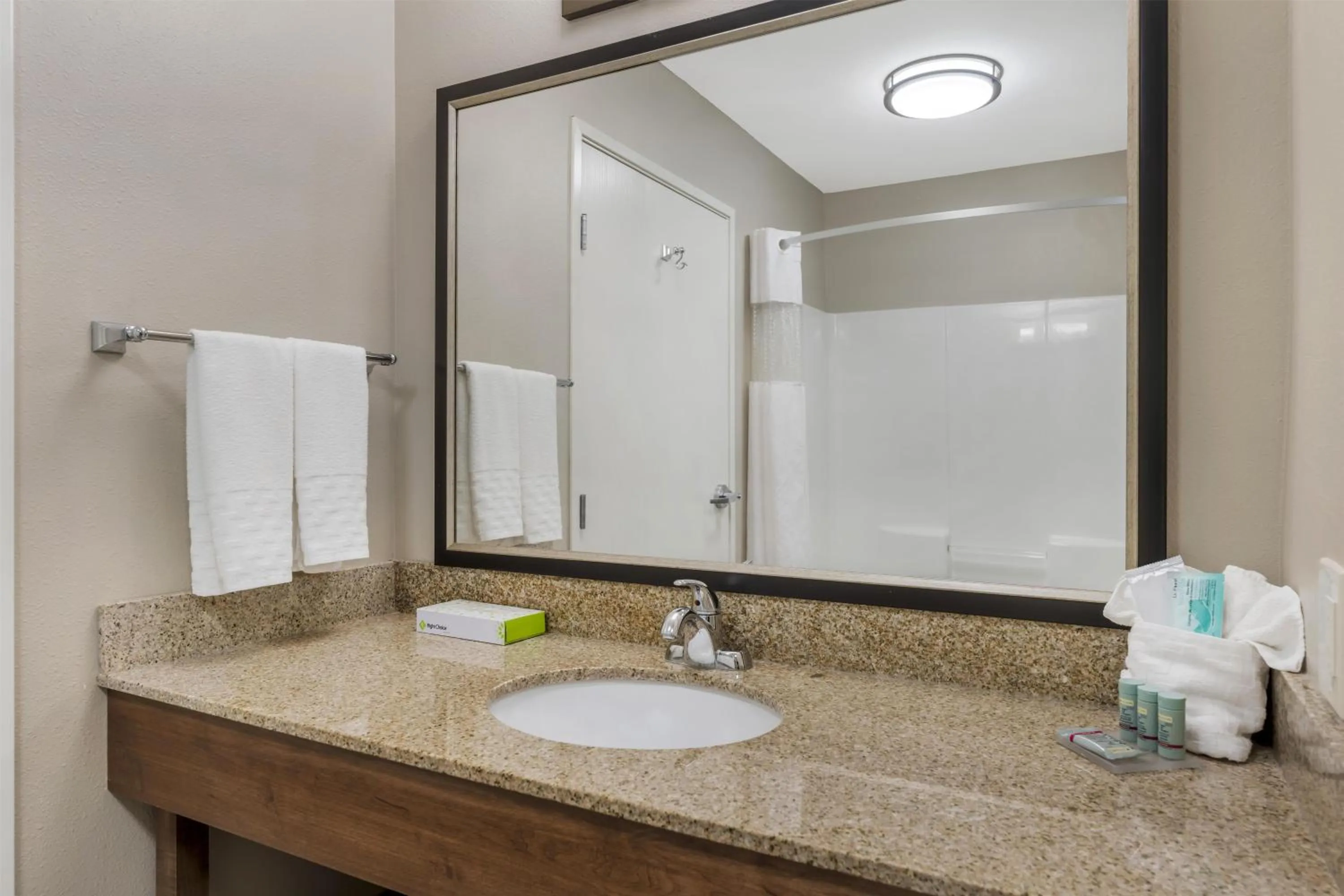 Bathroom in Best Western North Bryant Inn