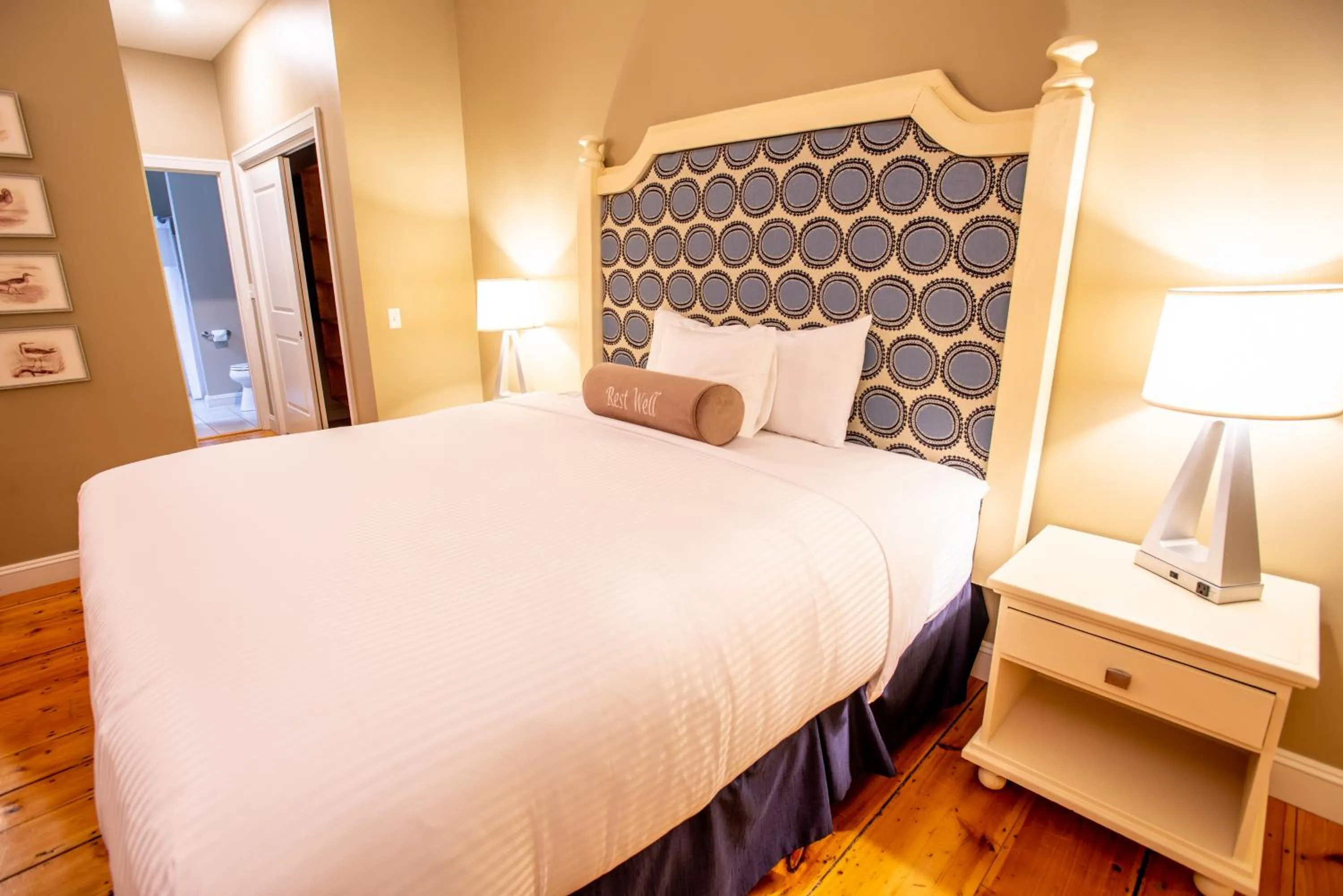 Bedroom, Bed in 84 Main