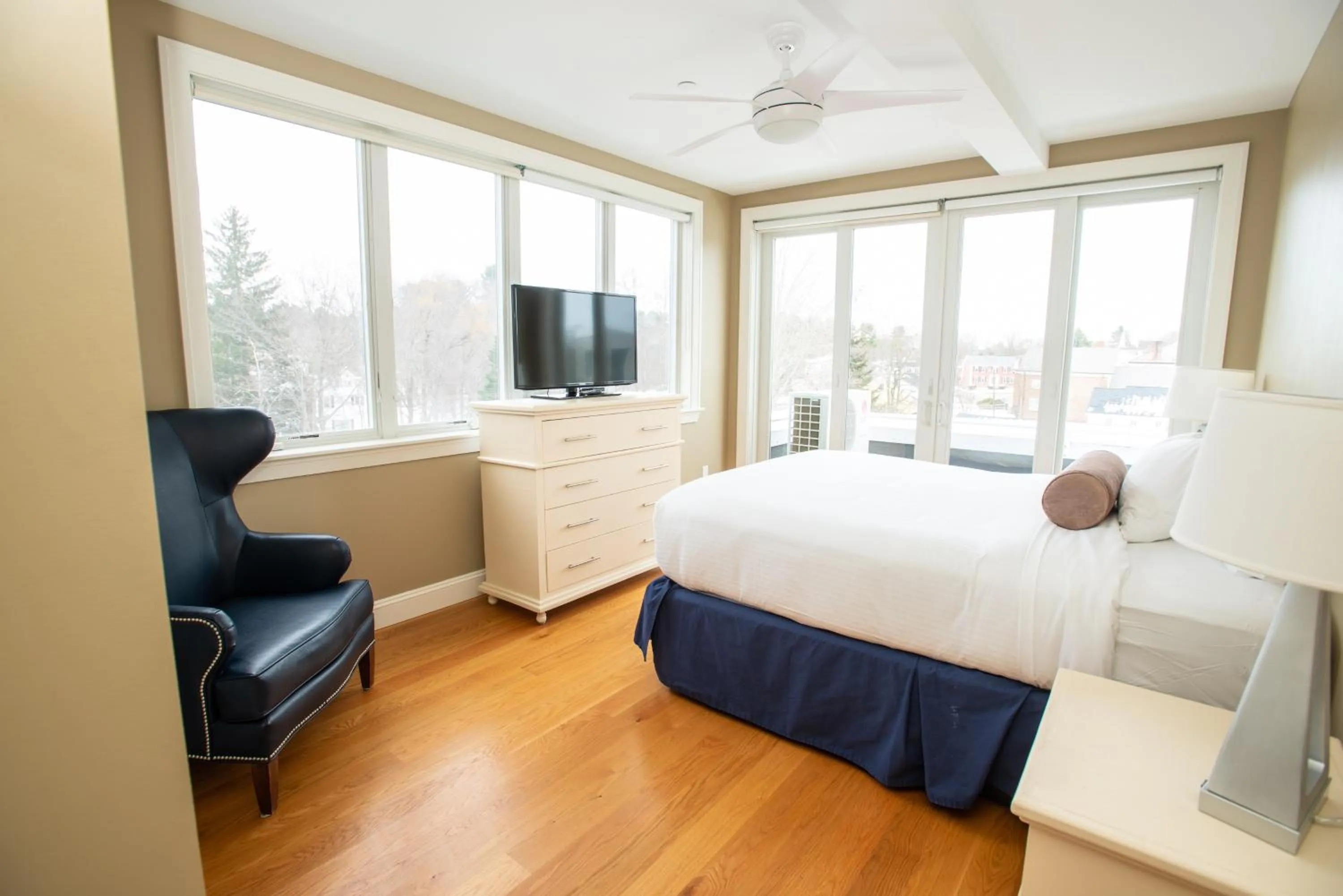 Bedroom, Bed in 84 Main