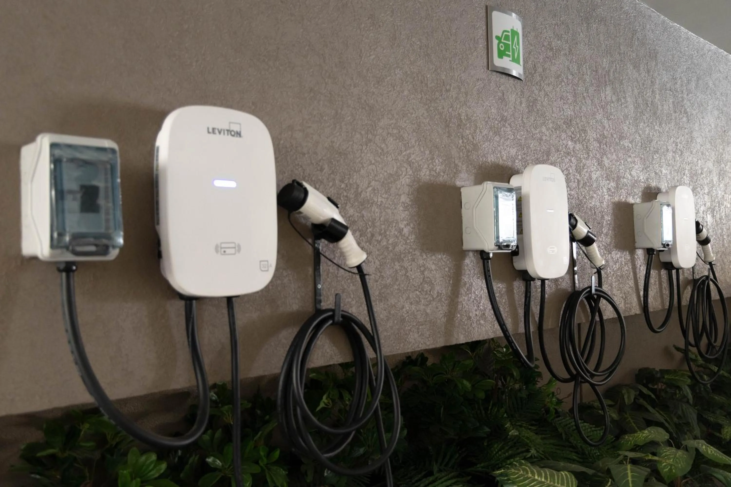 Parking in Hotel Abastos Plaza