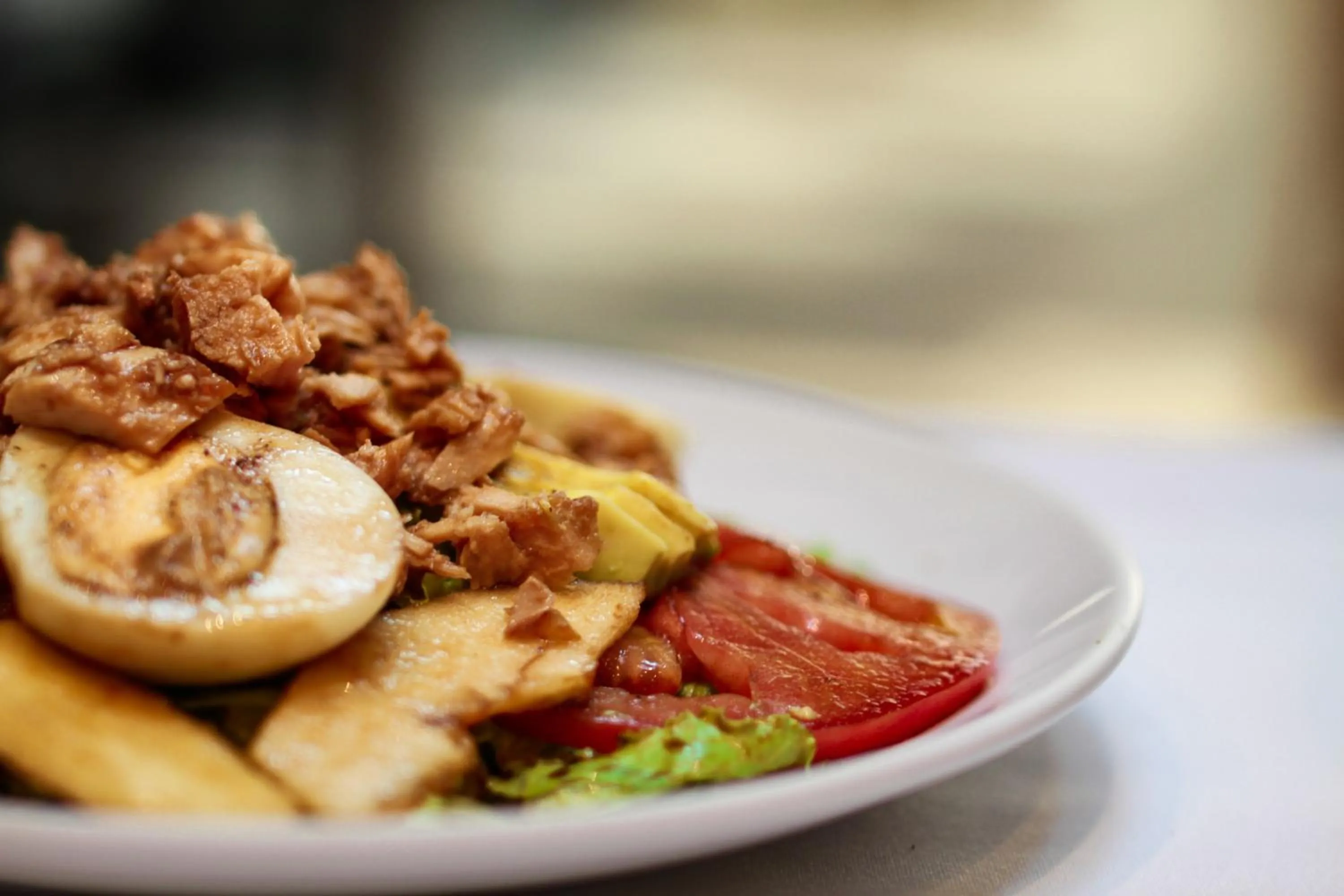 Restaurant/places to eat in Hotel Abastos Plaza