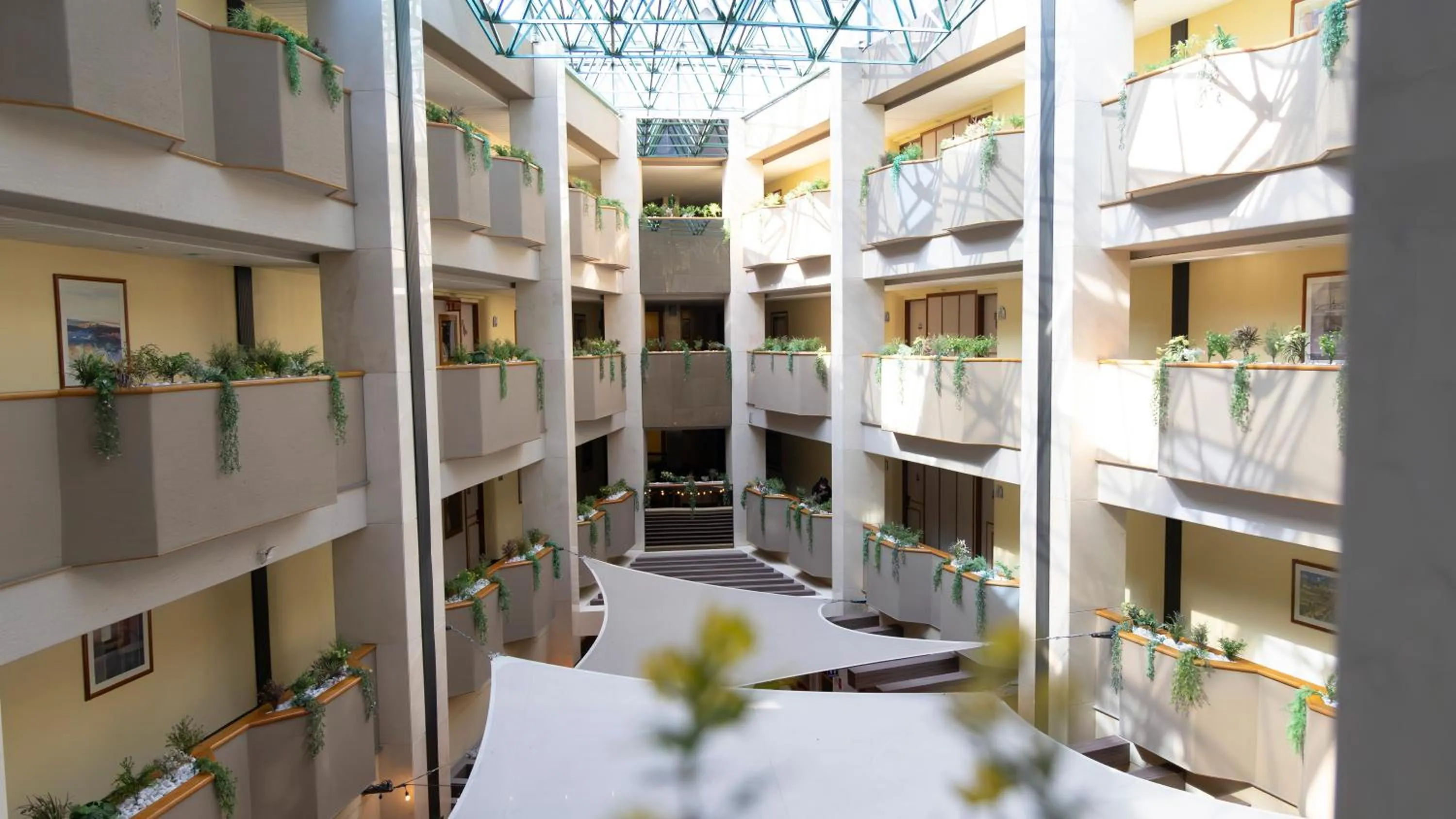 Property building in Hotel Abastos Plaza