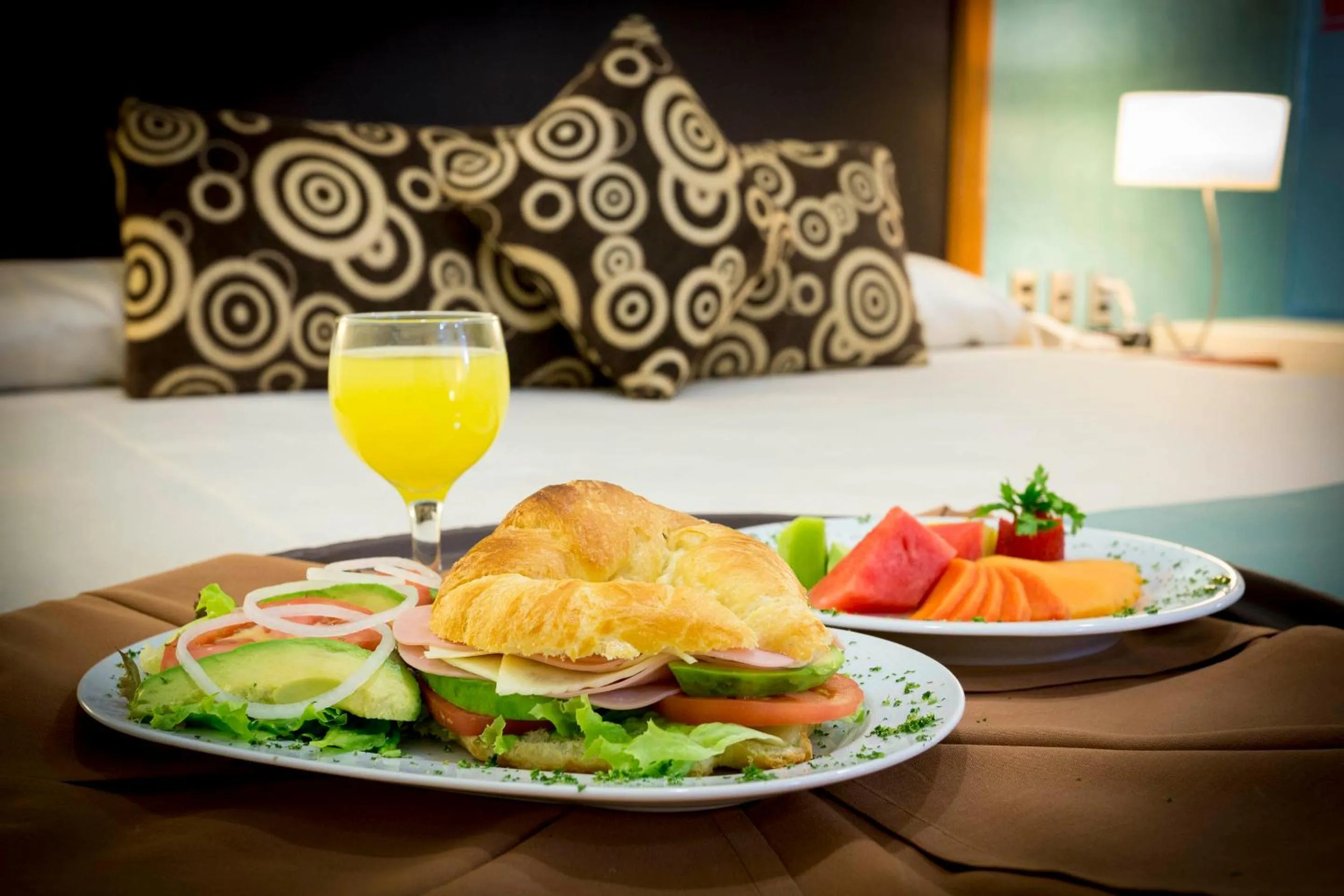 Breakfast in Hotel Abastos Plaza