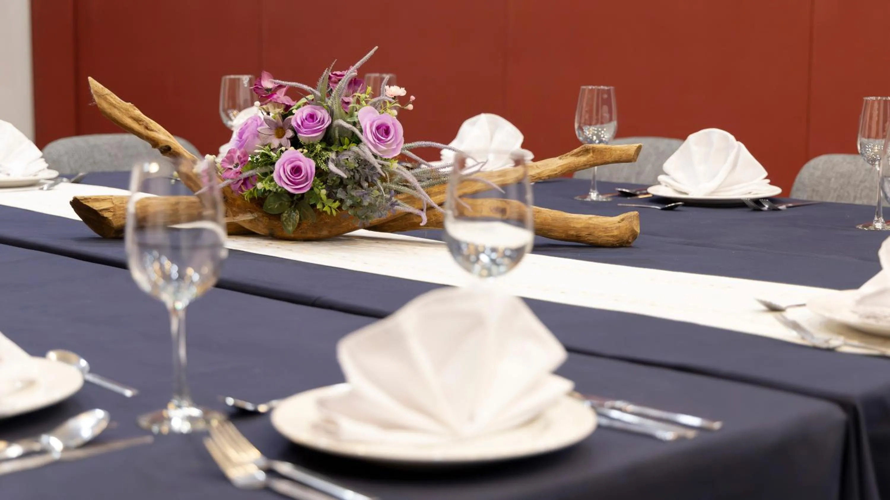 Banquet/Function facilities in Hotel Abastos Plaza
