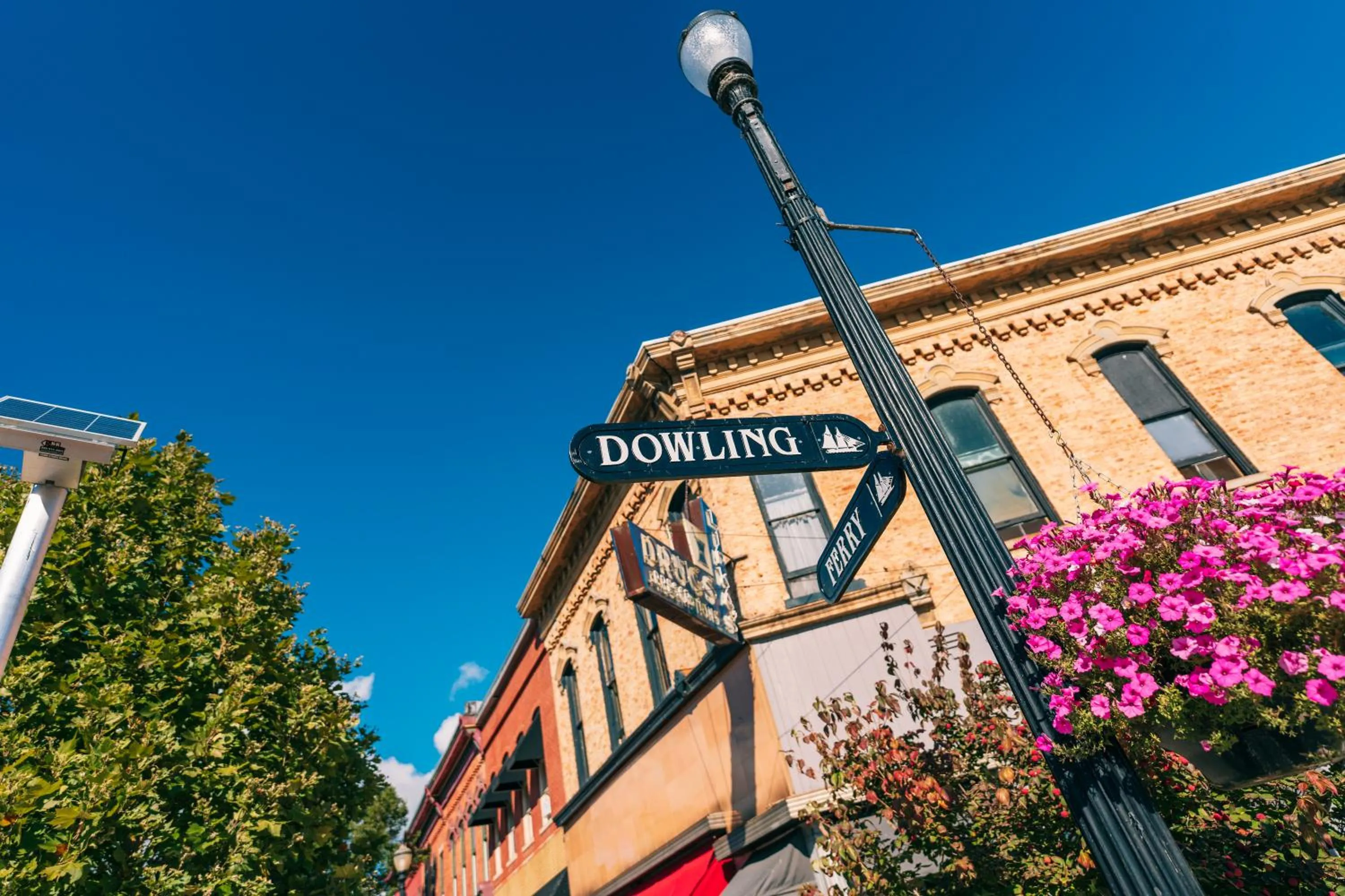 Nearby landmark in Weathervane Inn