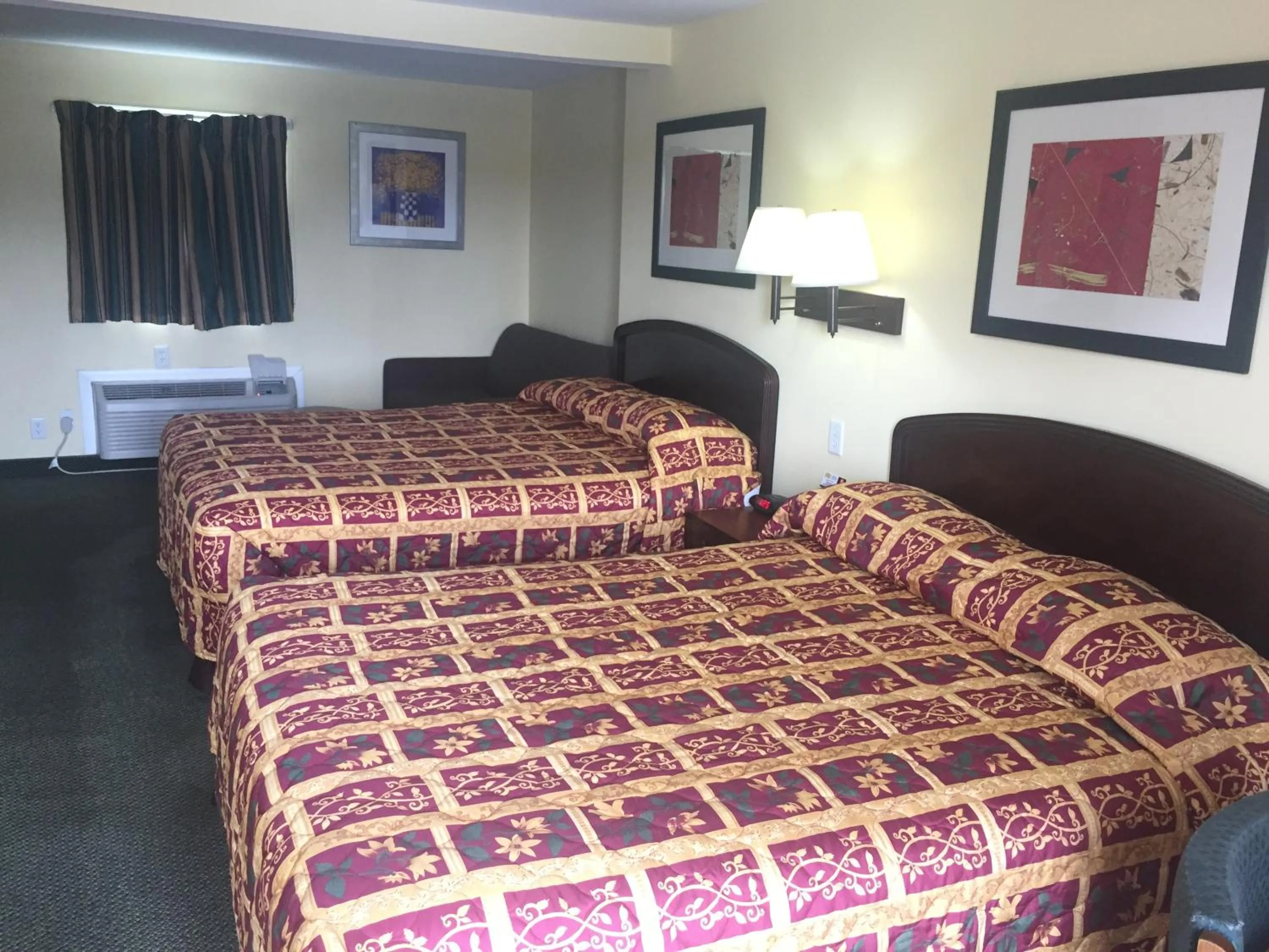 Bed in Rivers Inn
