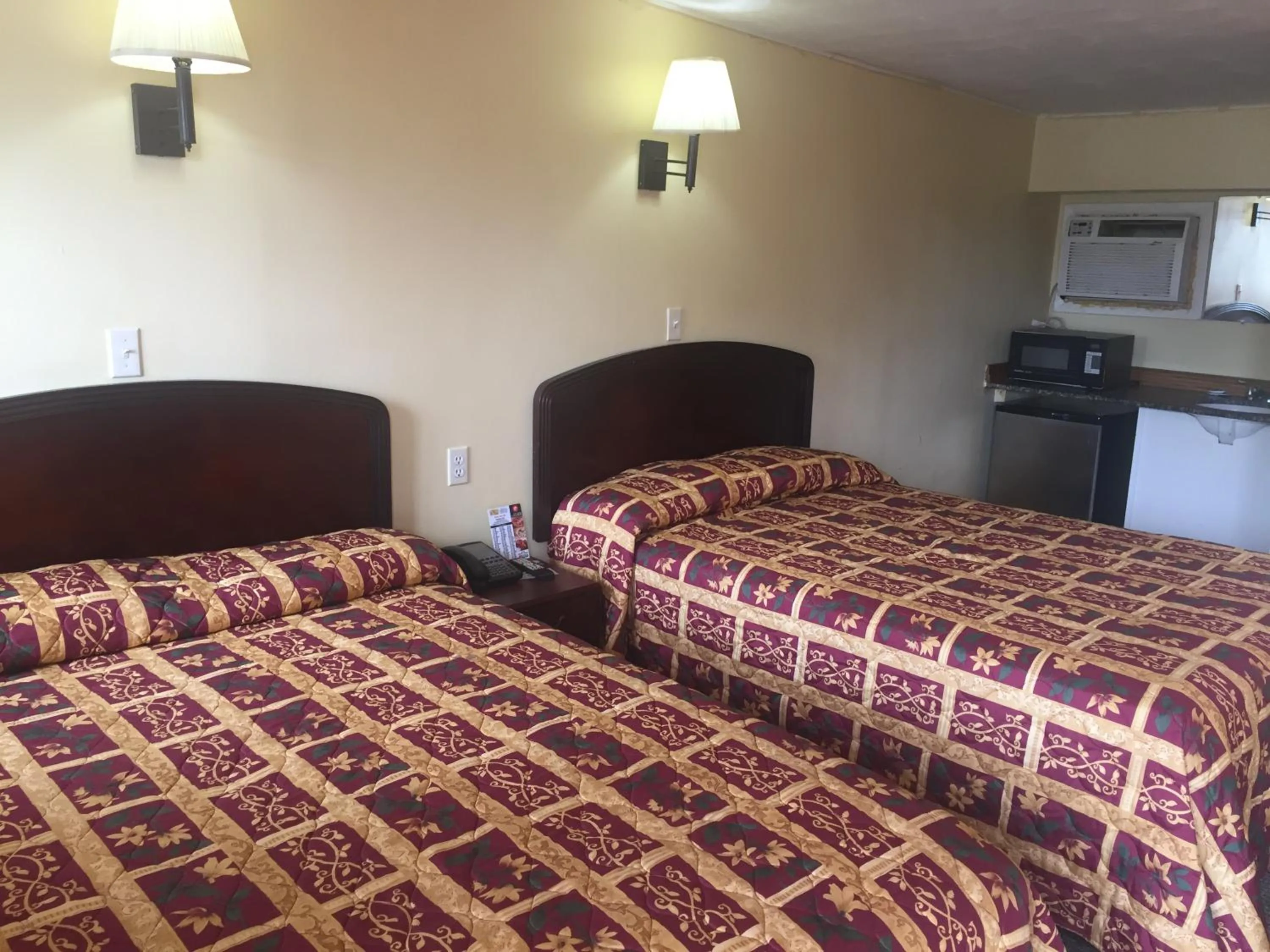 Bed in Rivers Inn