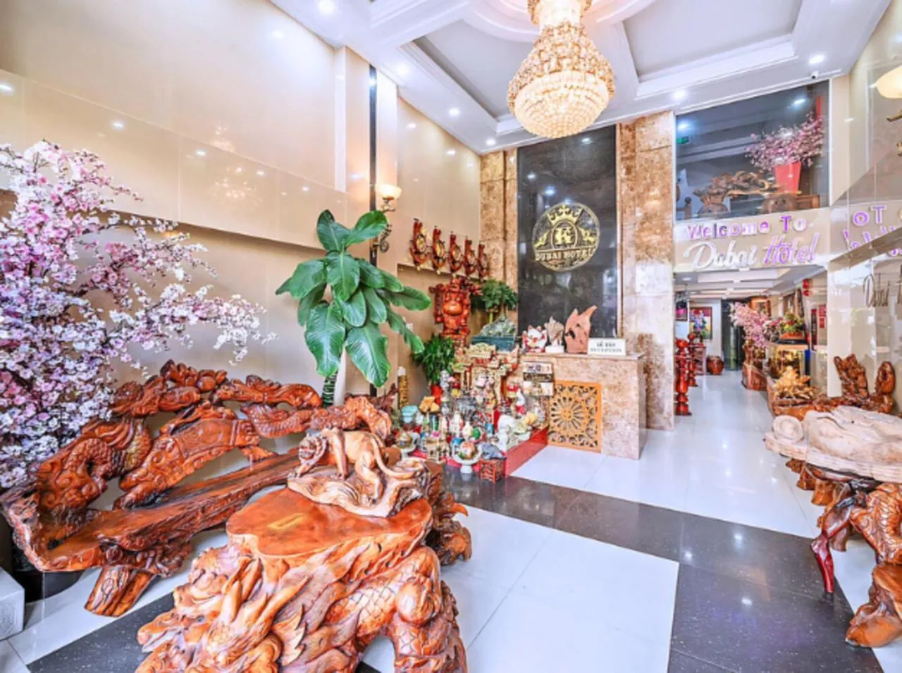 Restaurant/places to eat in Dubai Hotel