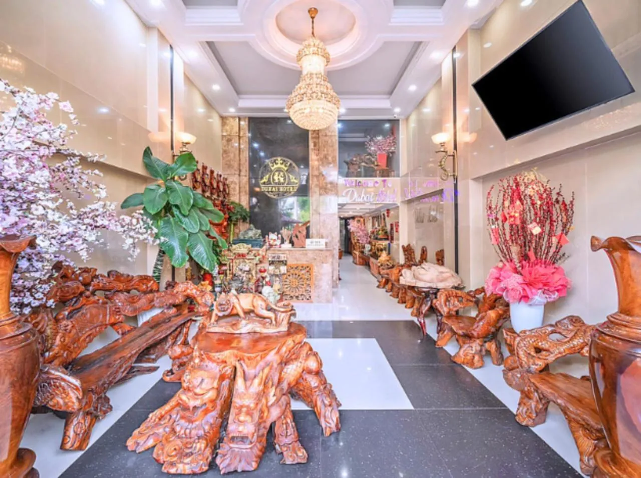 TV and multimedia in Dubai Hotel