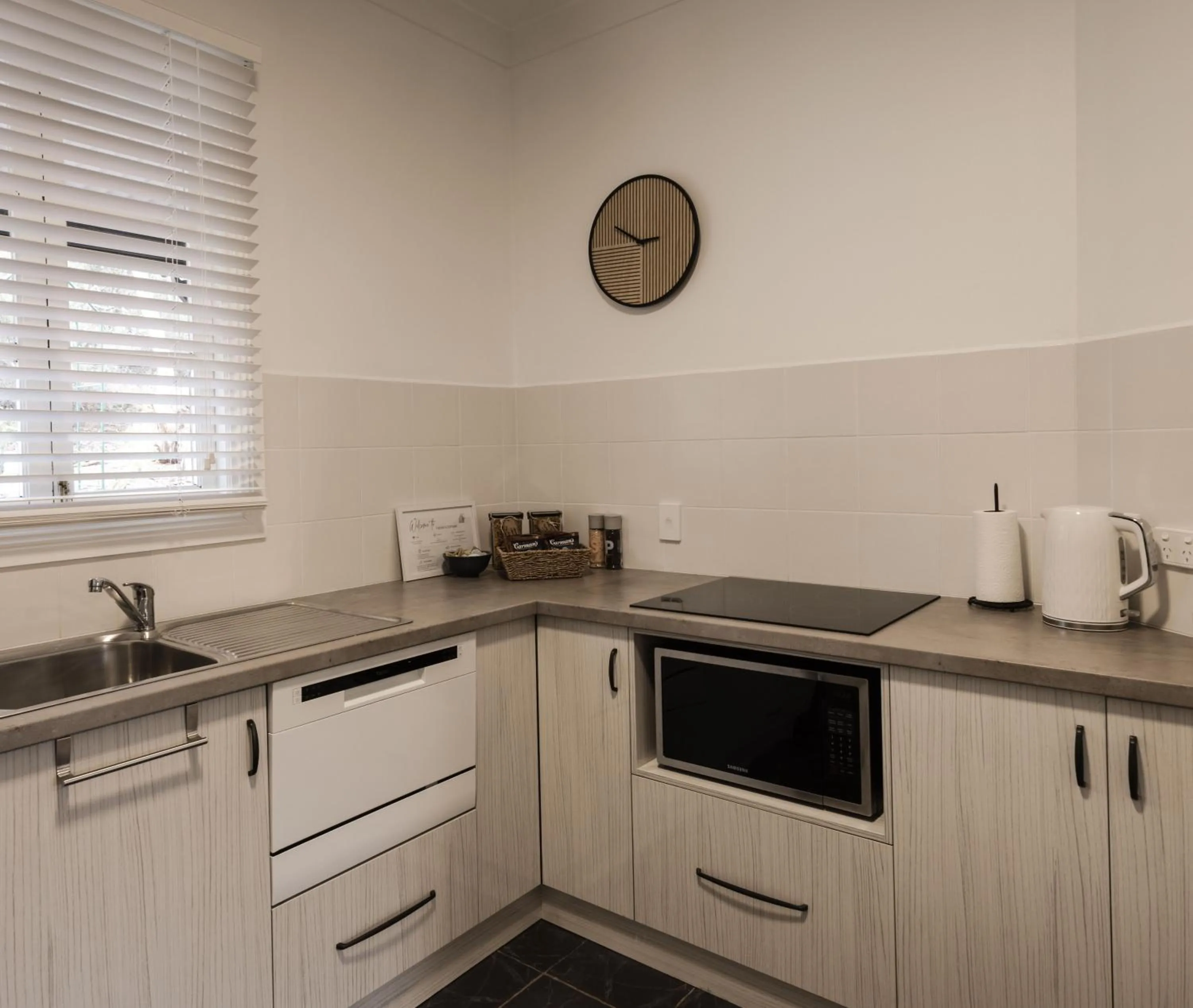 kitchen in St Helen's Cottages