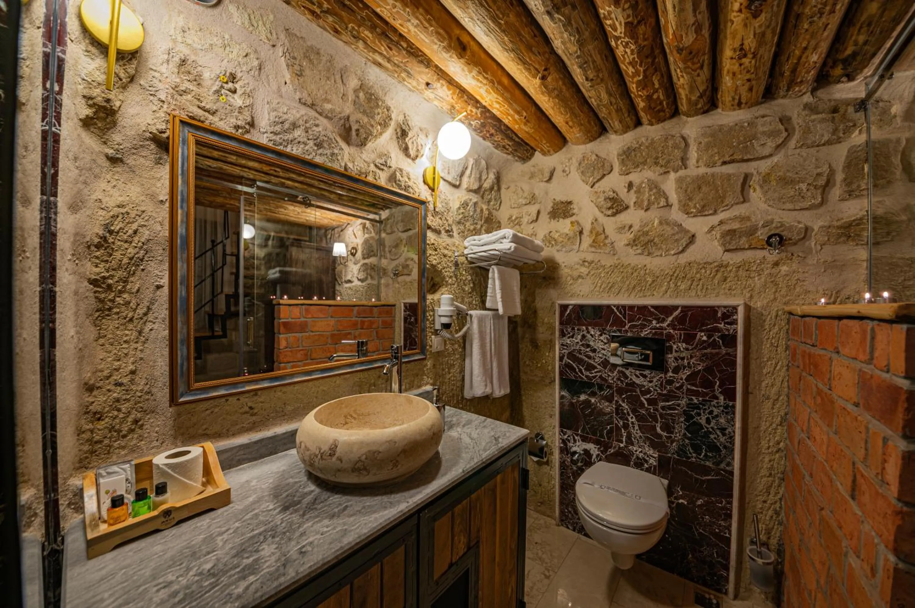 Toilet in Janus Cappadocia