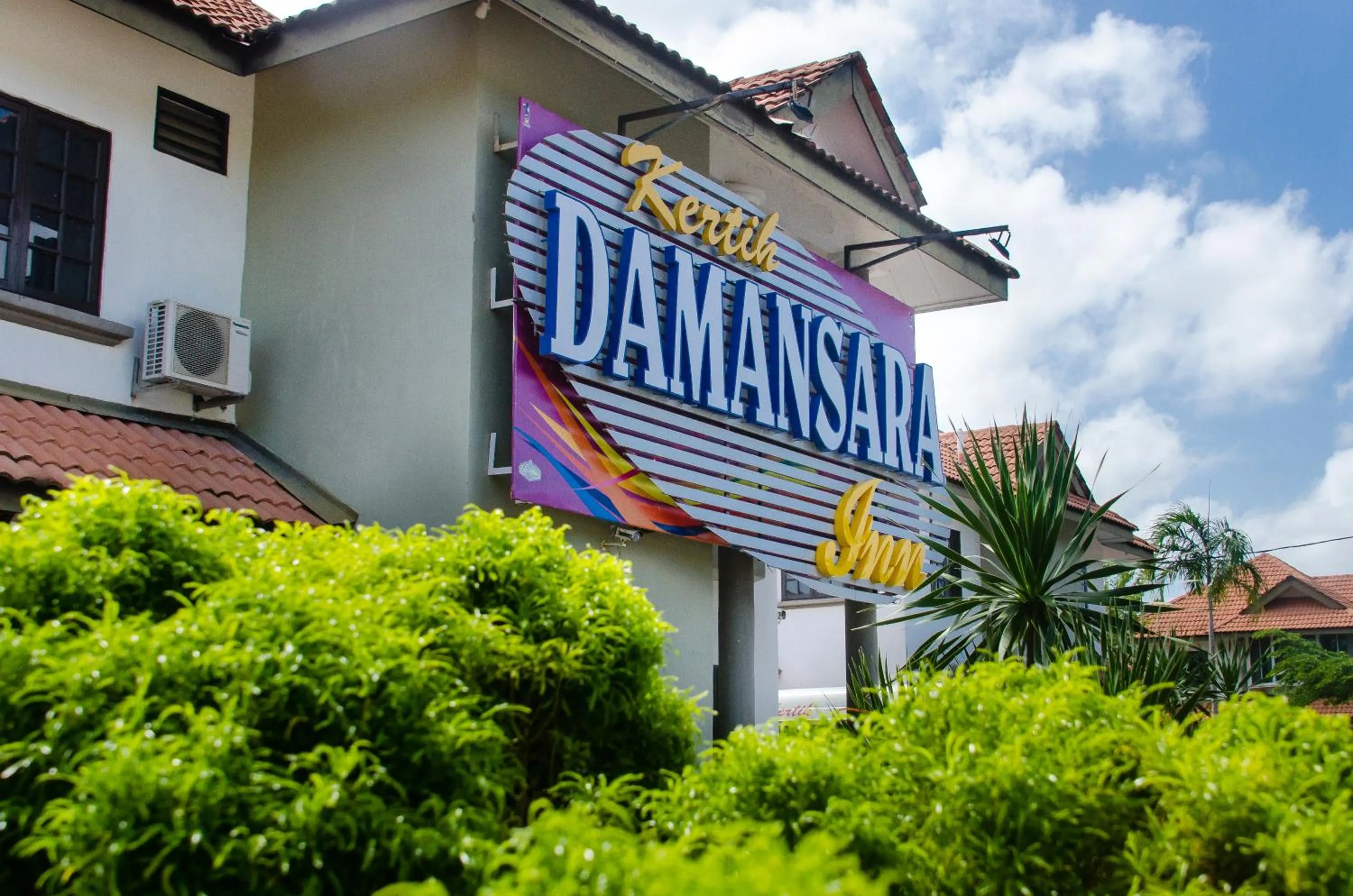 Logo/Certificate/Sign in Kertih Damansara Inn