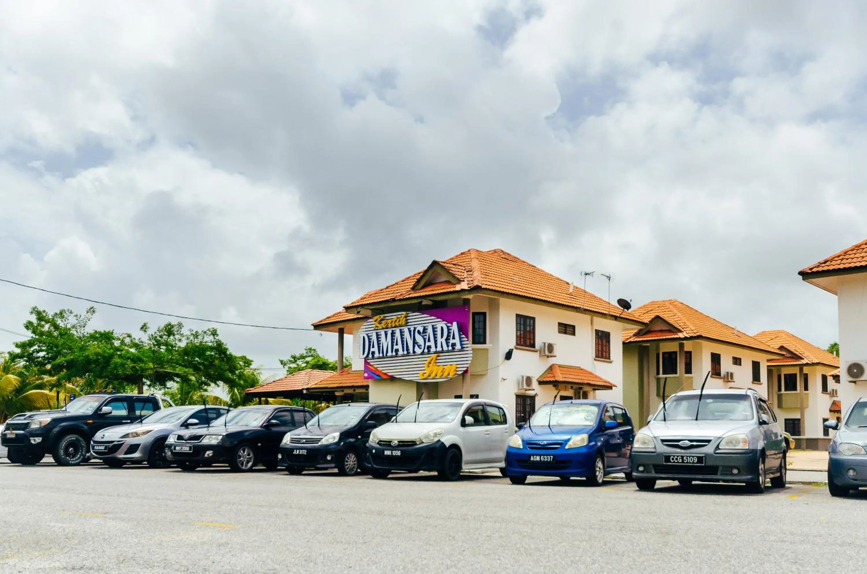 Parking in Kertih Damansara Inn