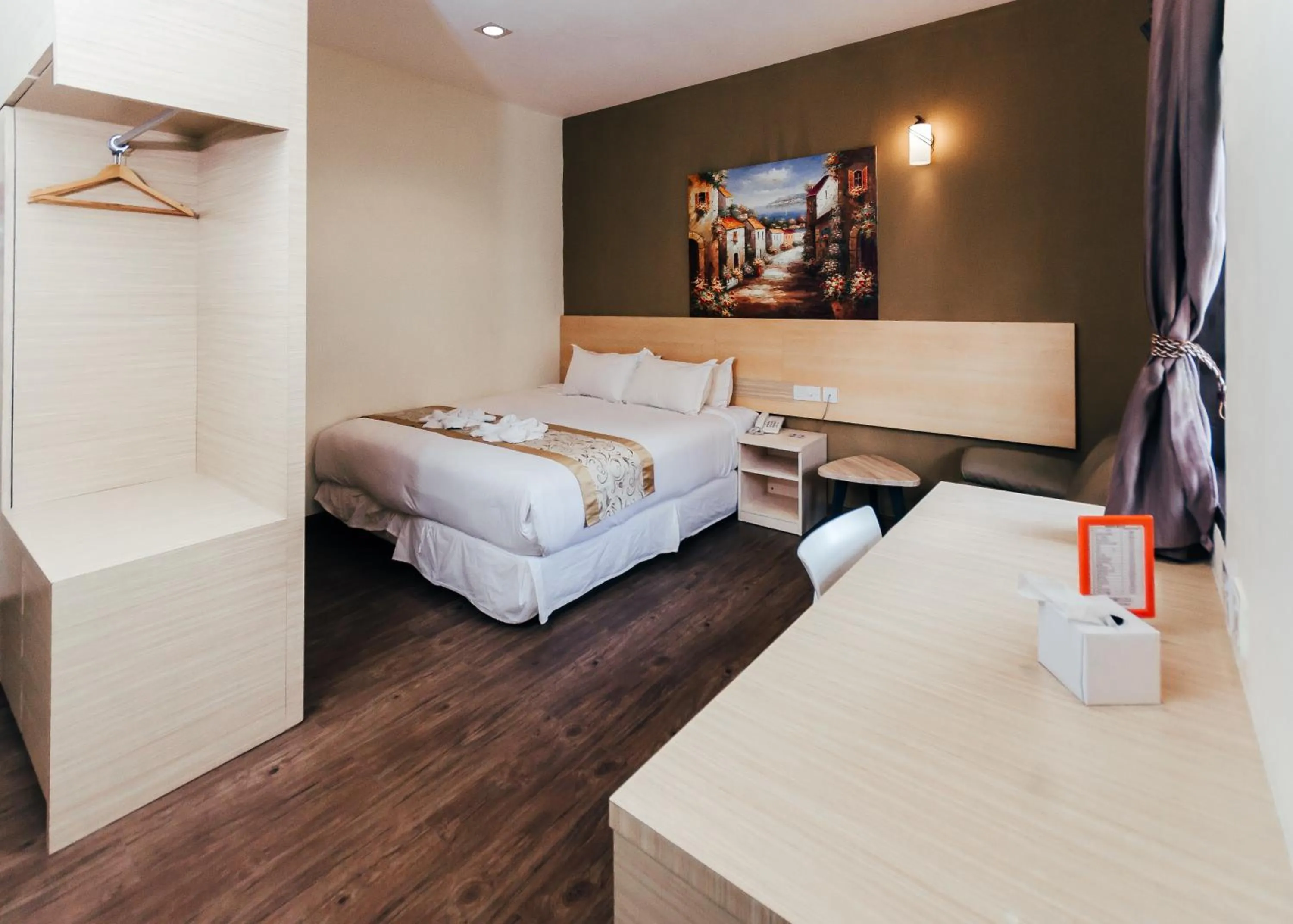 Photo of the whole room, Bed in Kertih Damansara Inn