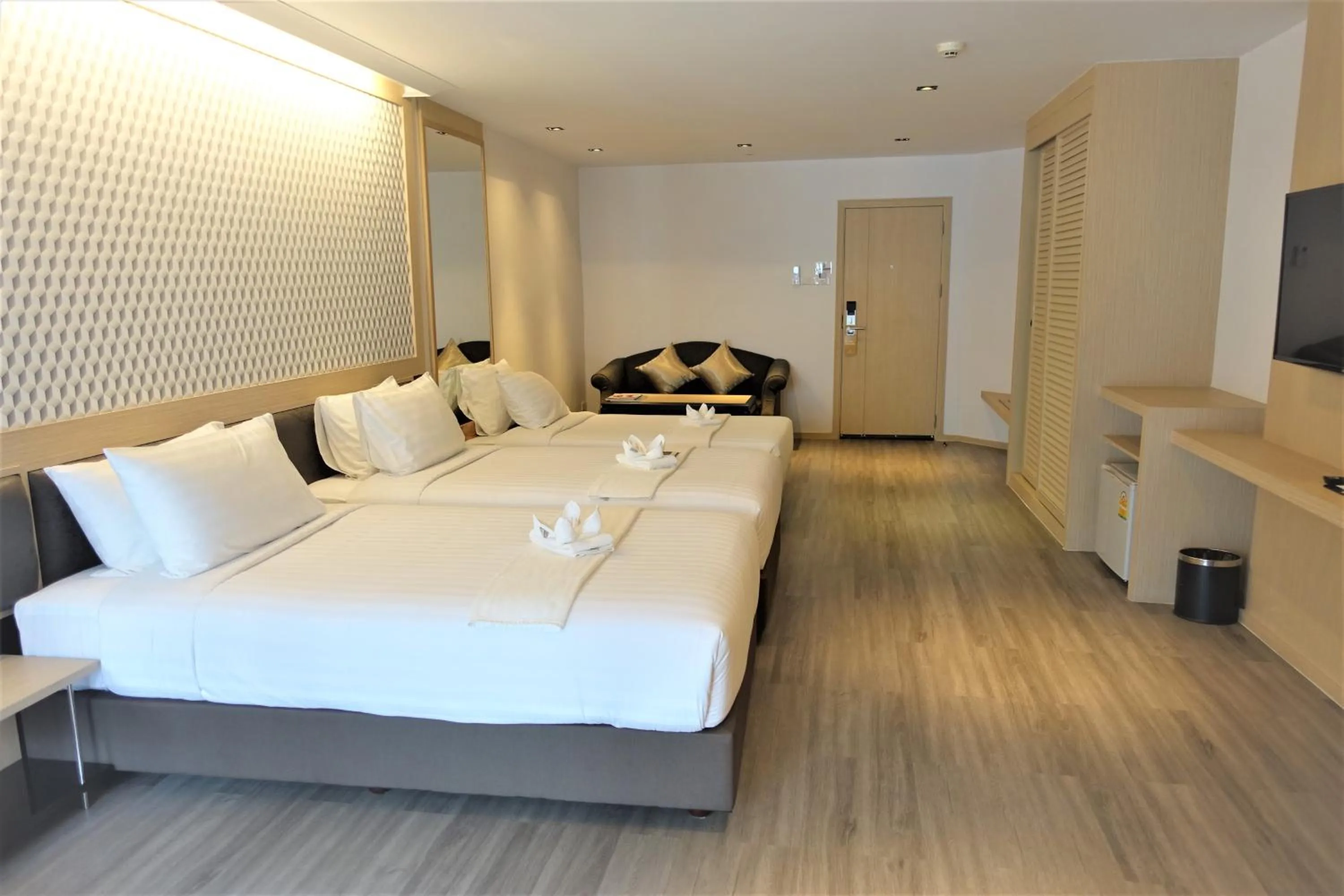 Bedroom, Bed in Three Sukhumvit Hotel - SHA Plus Certified
