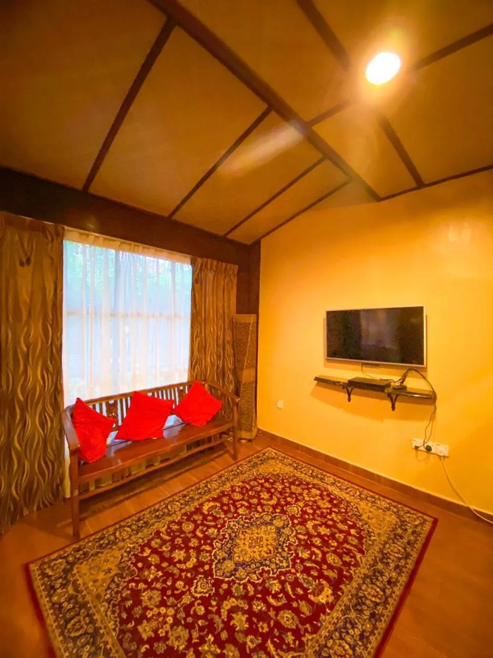 TV and multimedia in Ombak Dive Resort Perhentian Island