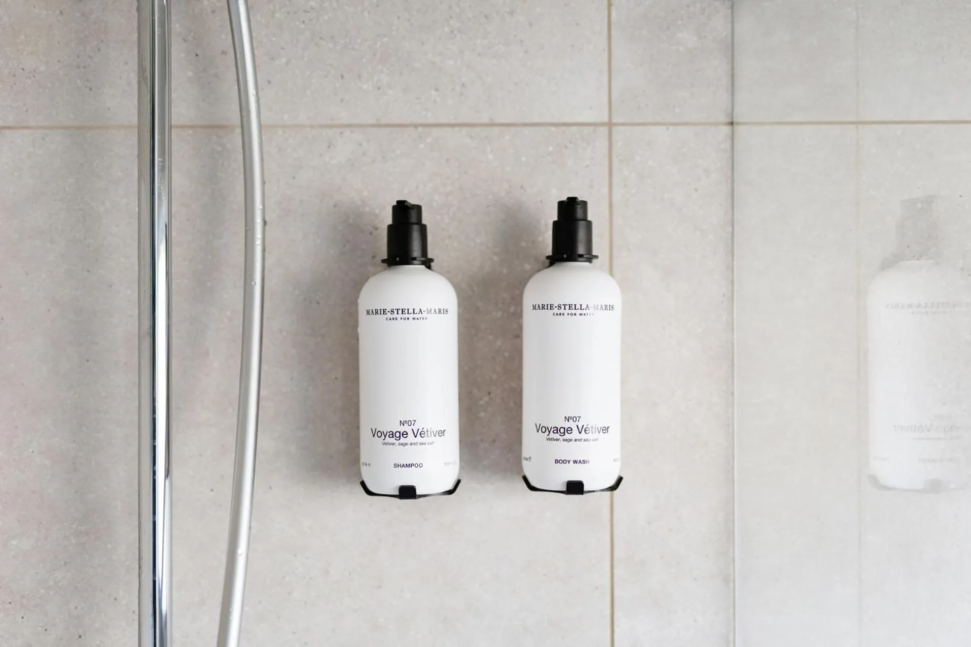 Shower in Strandhotel Zoutelande