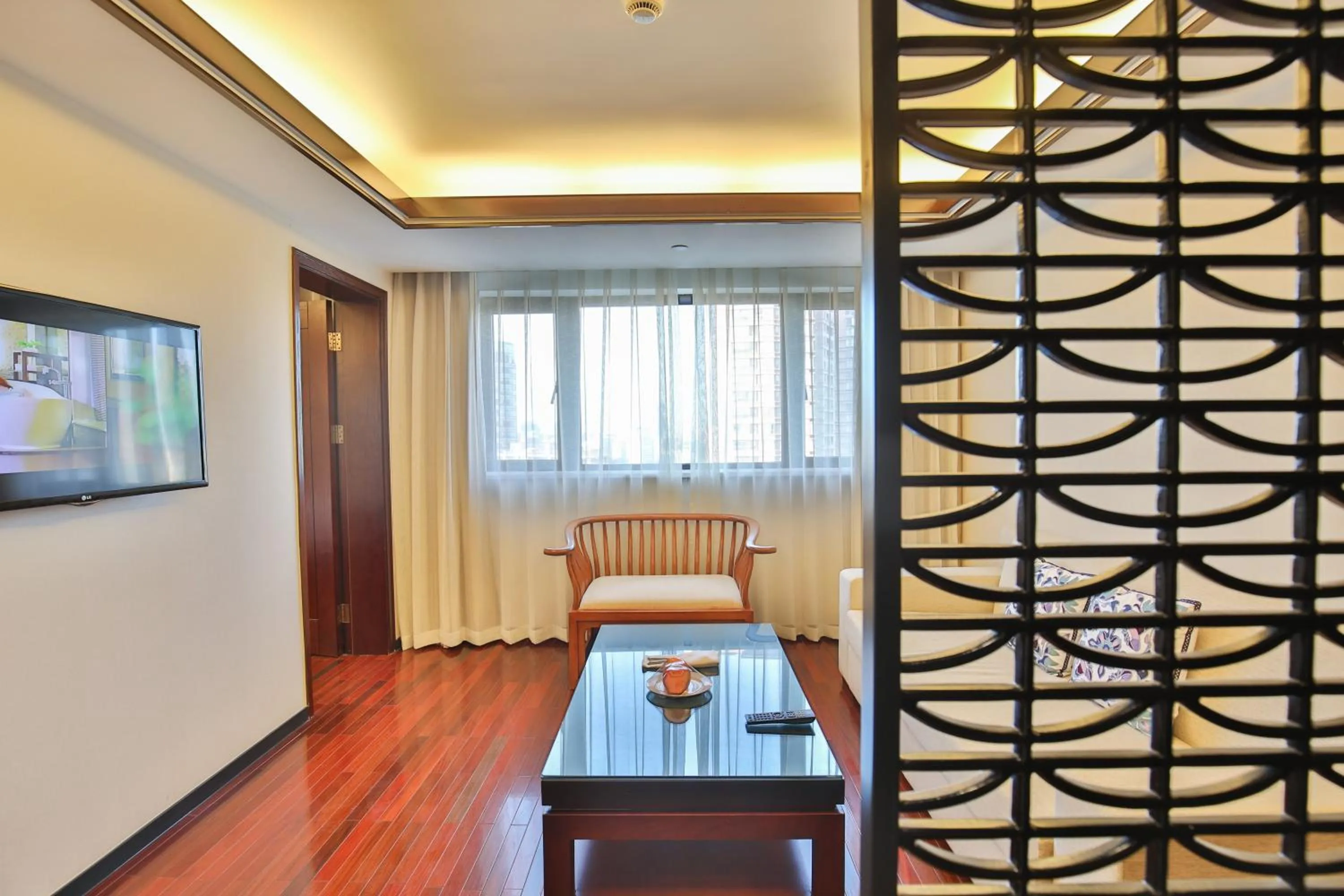Living room in SSAW Boutique Hotel Shanghai Hongkou