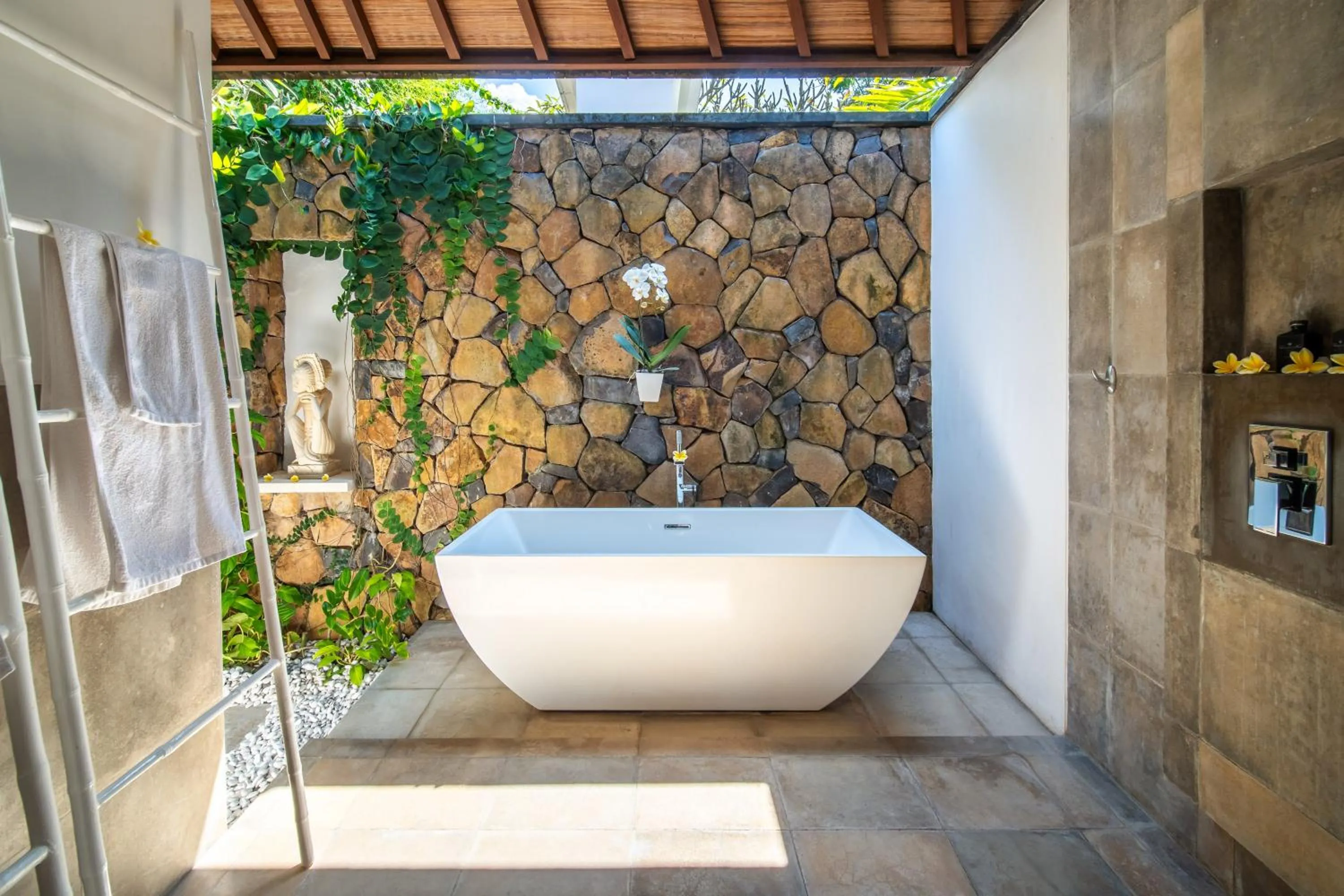 Bathroom in Shunyata Villas Bali