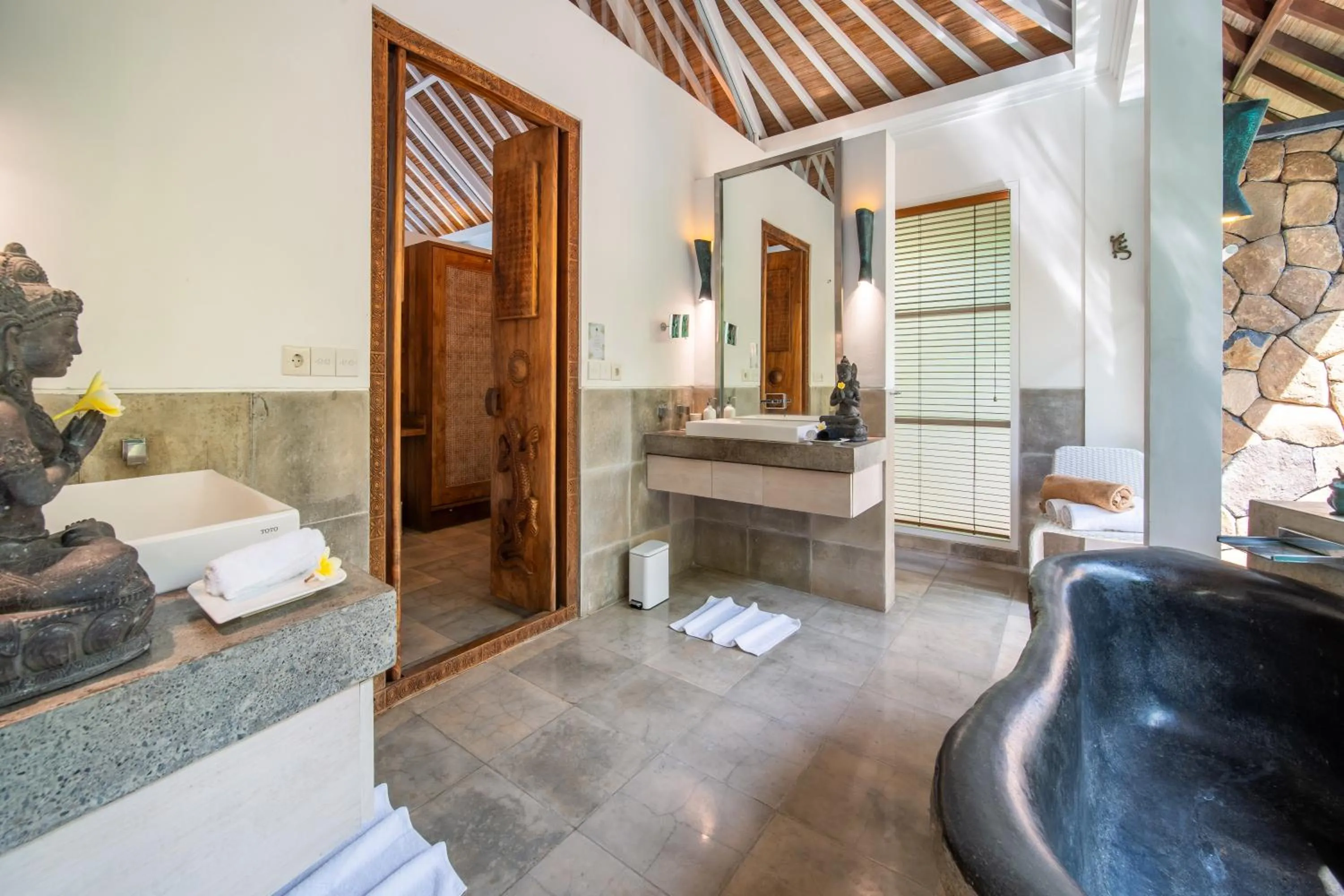 Bathroom in Shunyata Villas Bali