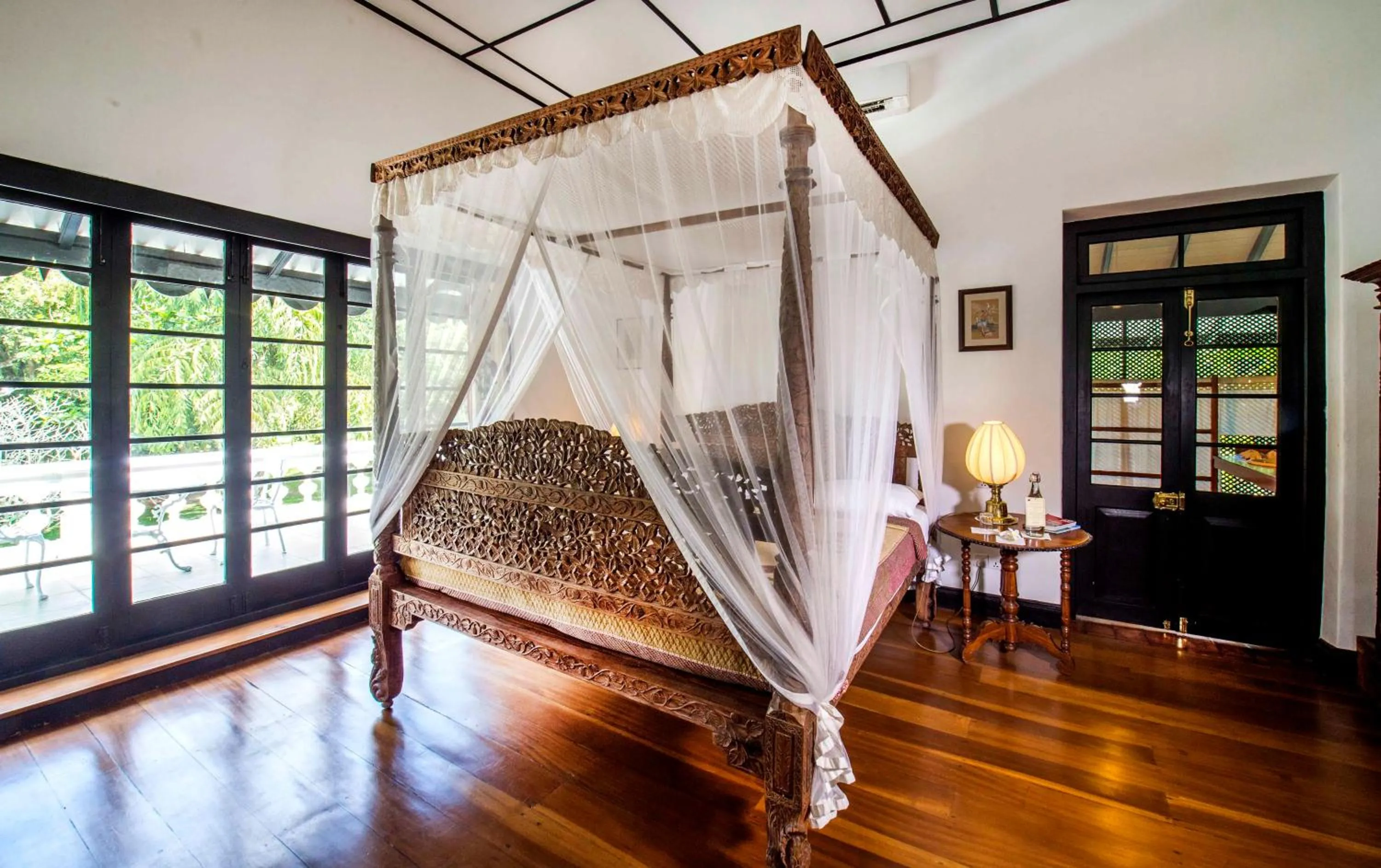 Bed in Horathapola Estate