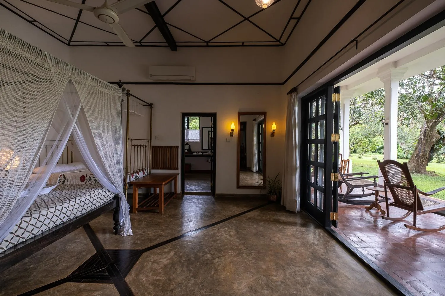 Bed in Horathapola Estate